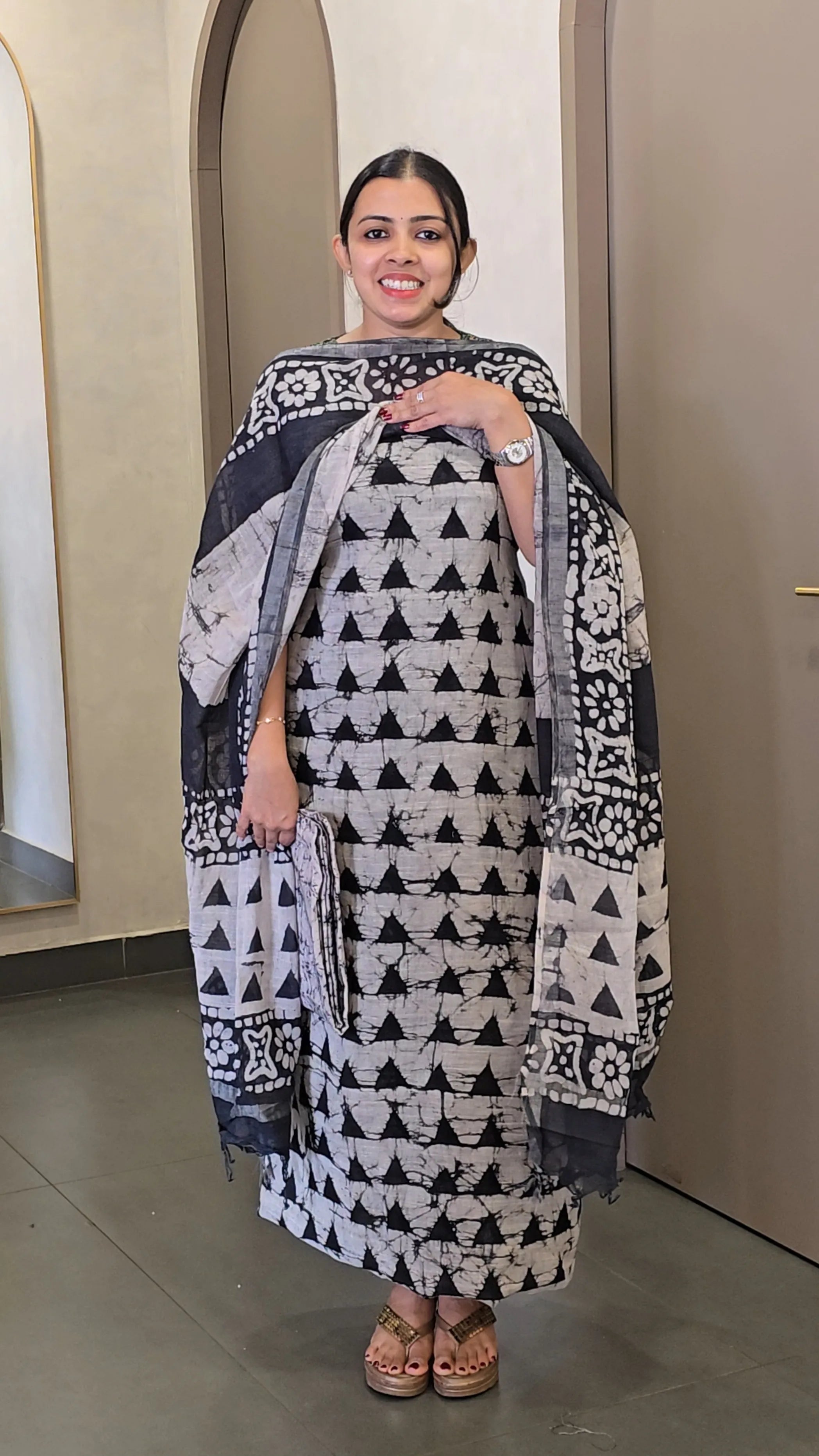 Semi-Linen Salwarsuit -SC 10665
