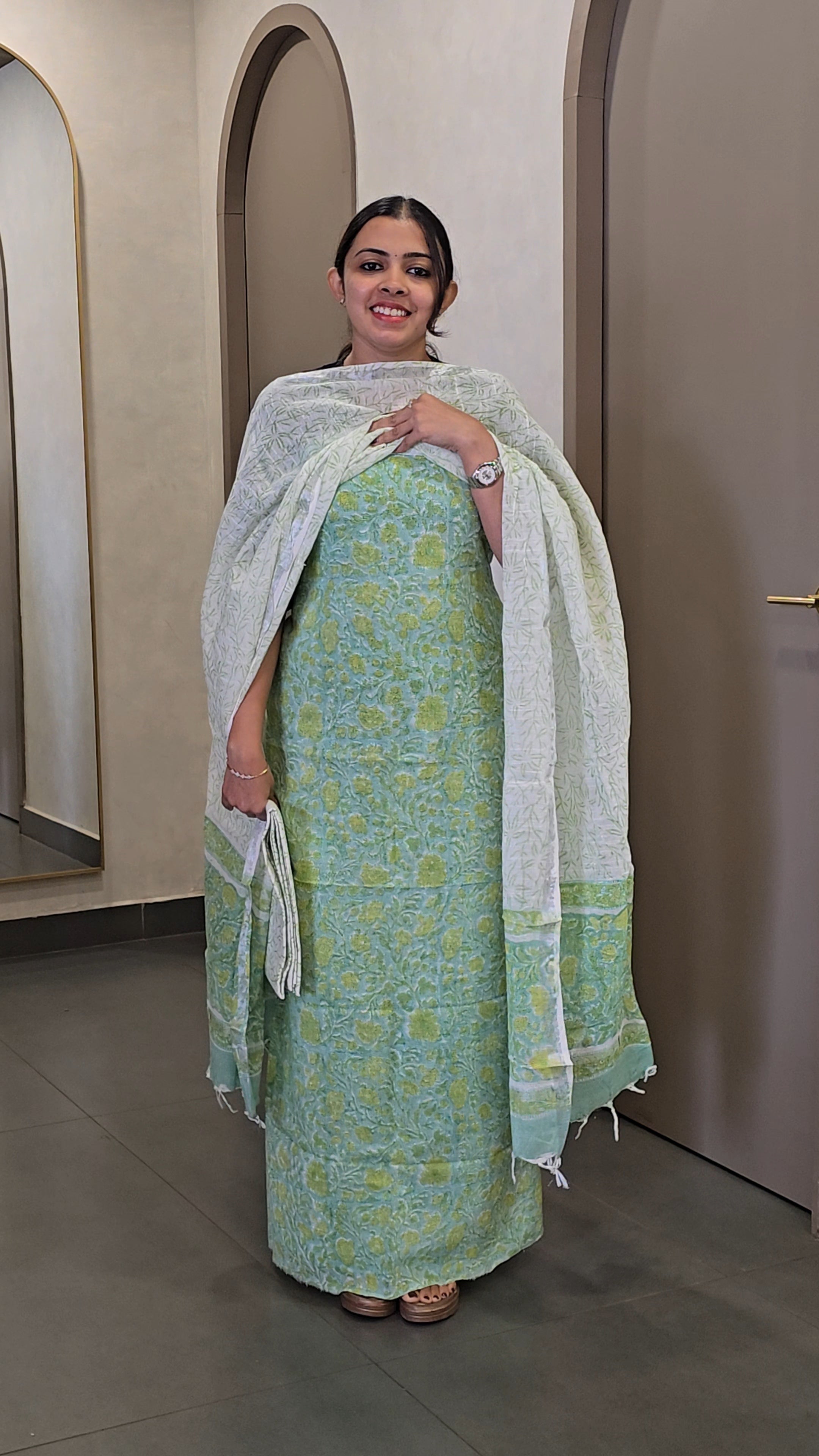 Semi - Linen Salwarsuit- SC 10326