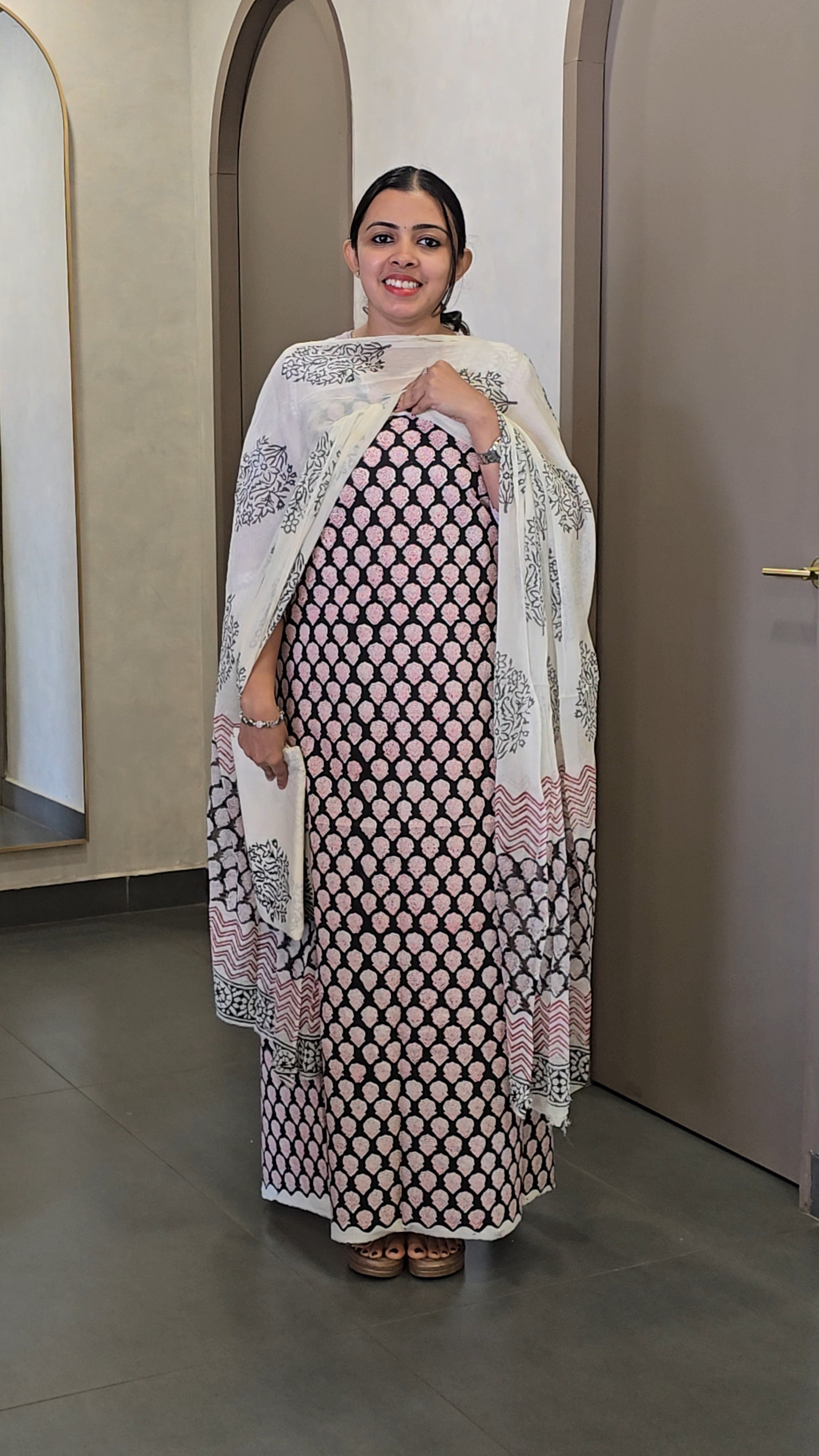 Cotton Salwarsuit with Chiffon Dupatta - SC 10332