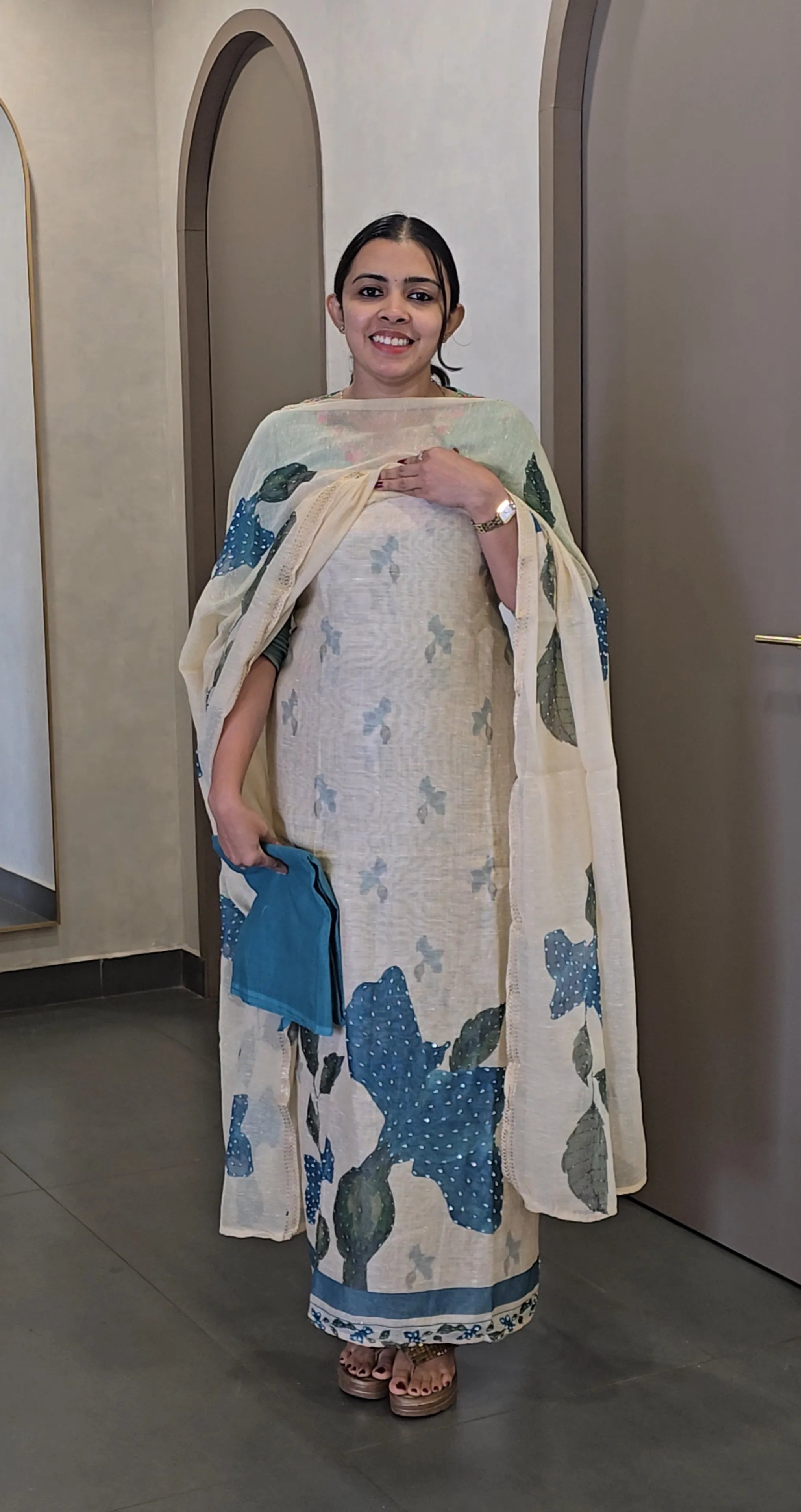 Premium Chanderi Linen Salwarsuit - SC 10475