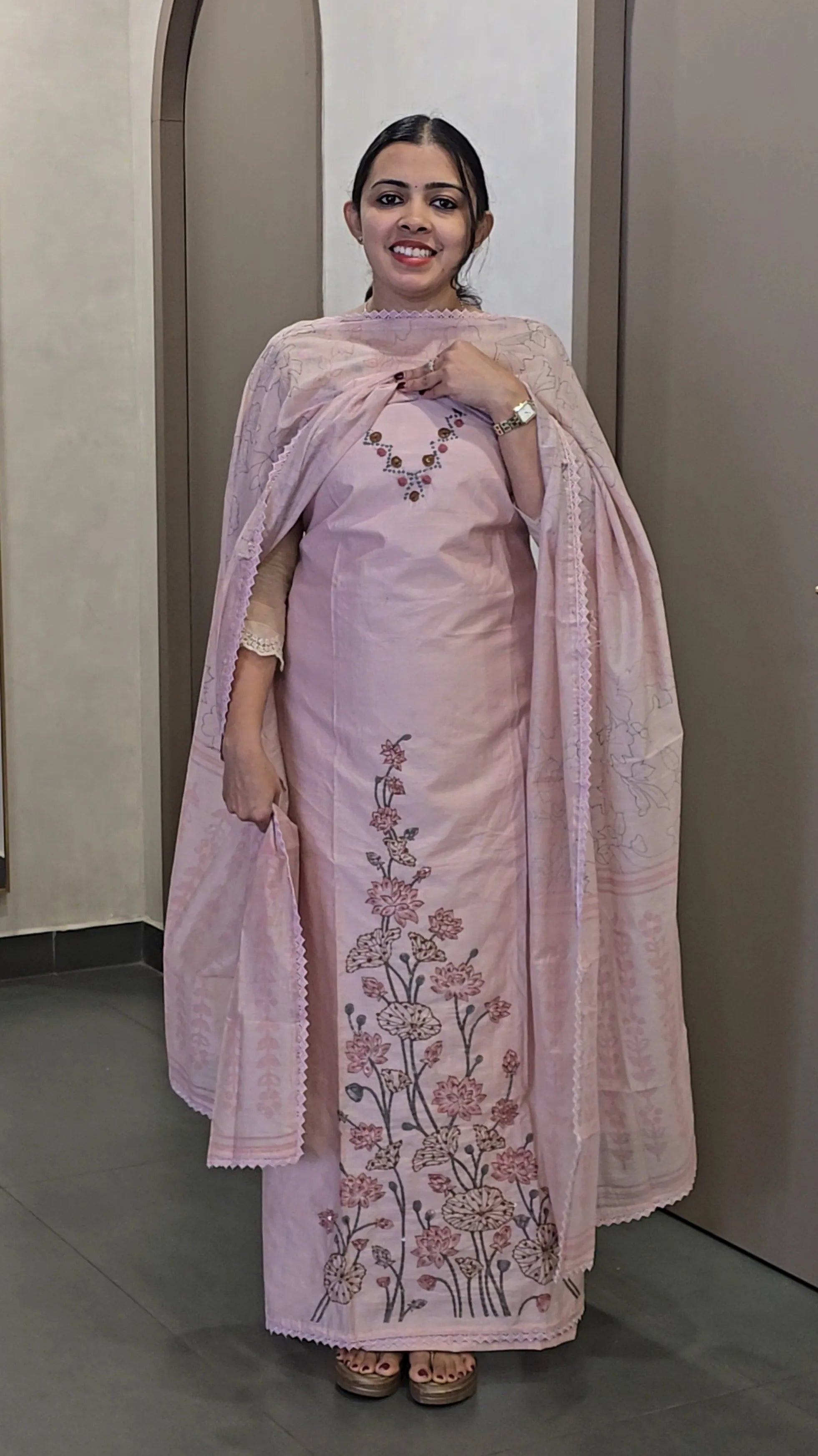 Handpicked Mul Chanderi Salwarsuit - SC 10475