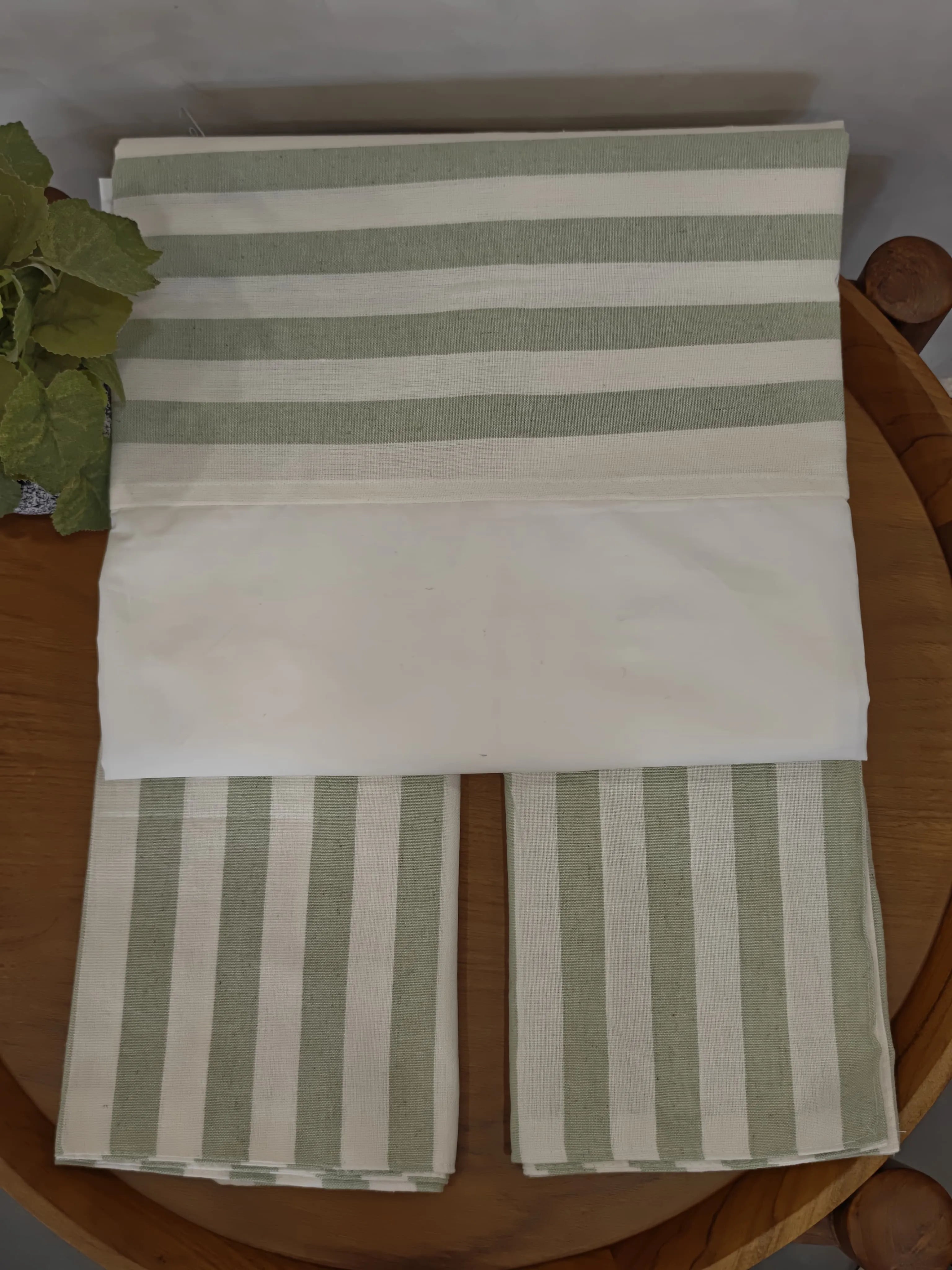 King Size - Cotton Border Bedsheet - SC 10131