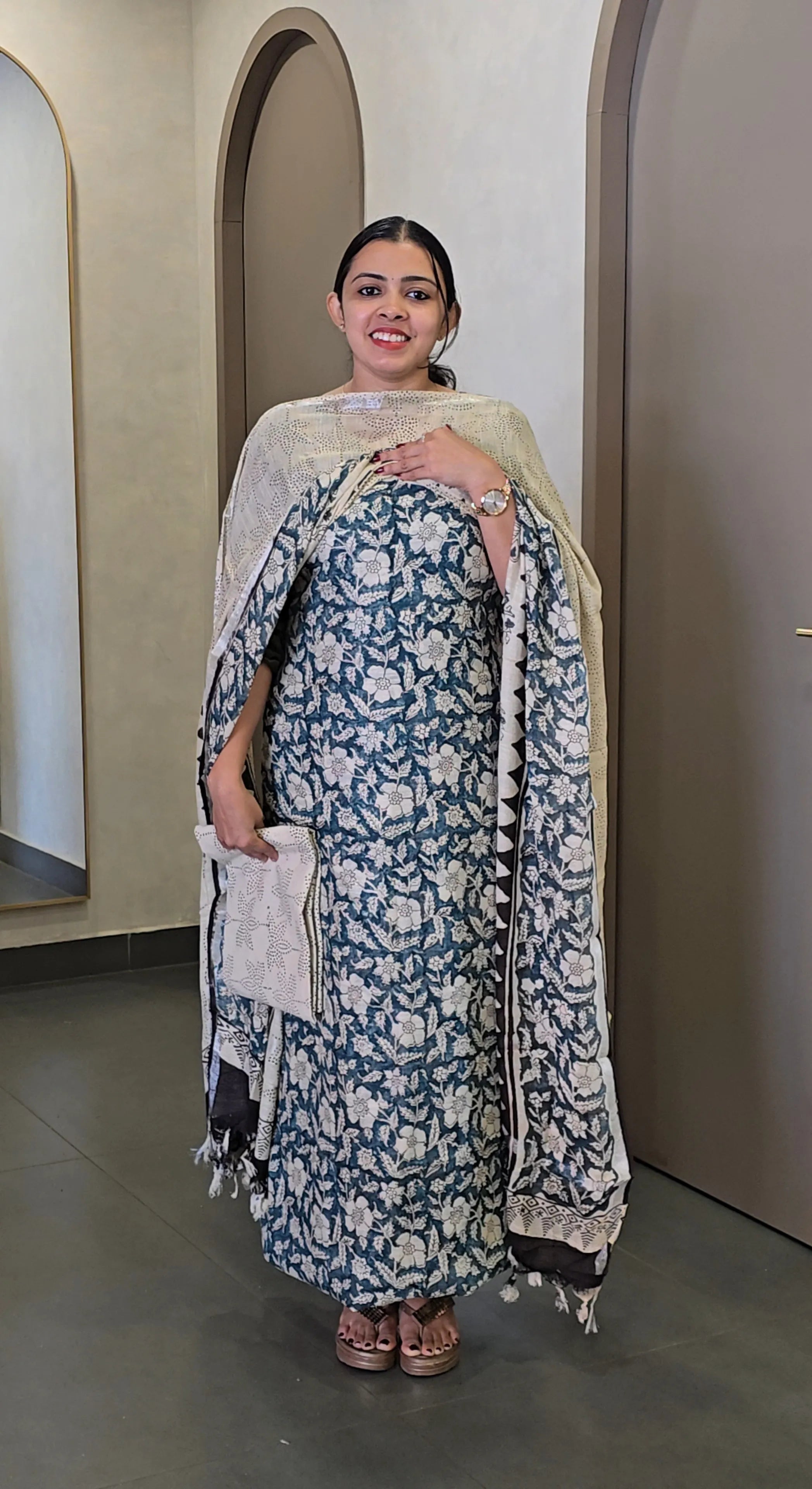 Semi - Linen Salwarsuit- SC 10326