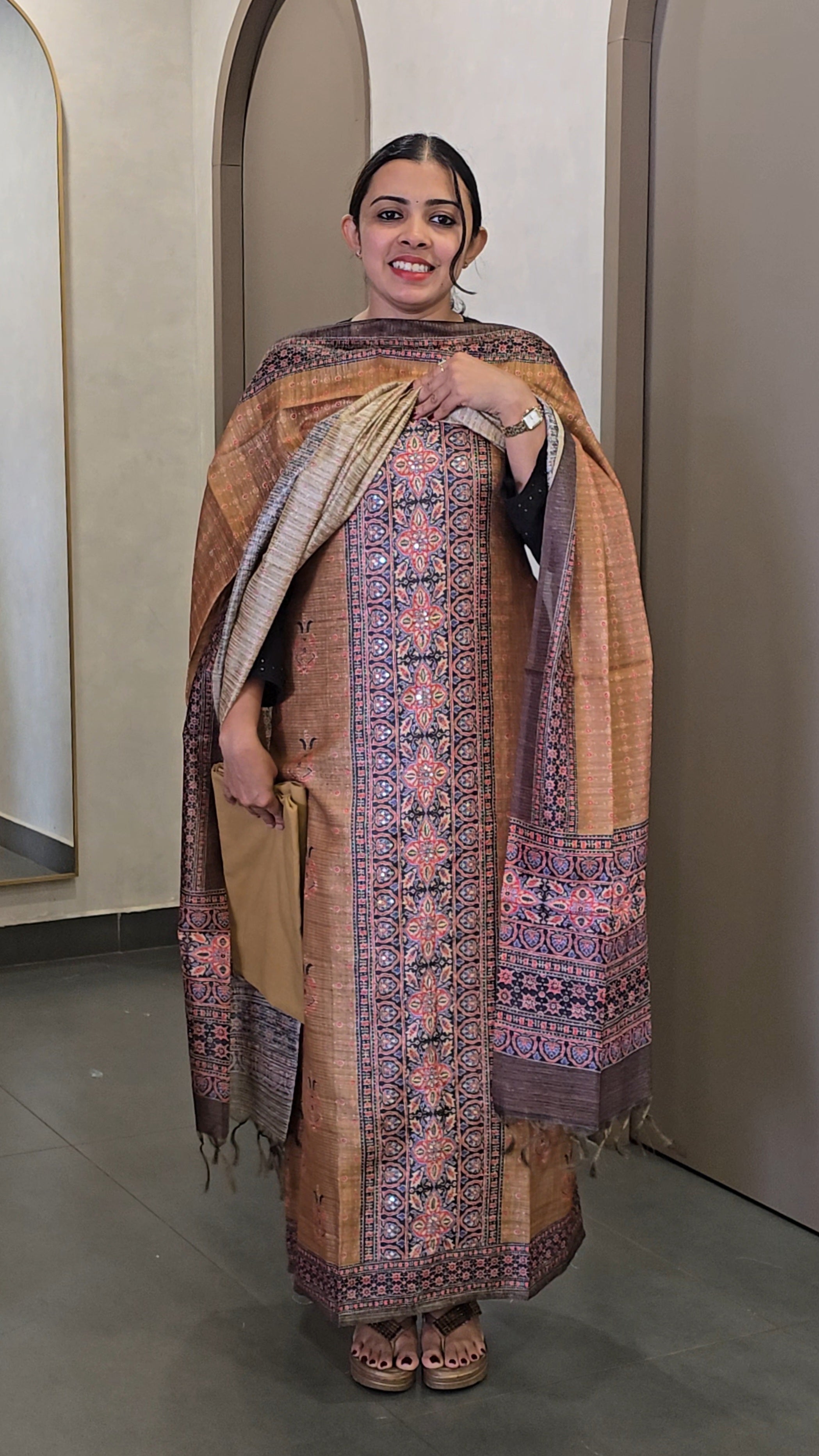 Pure Ghicha Silk Salwarsuit - SC 8308