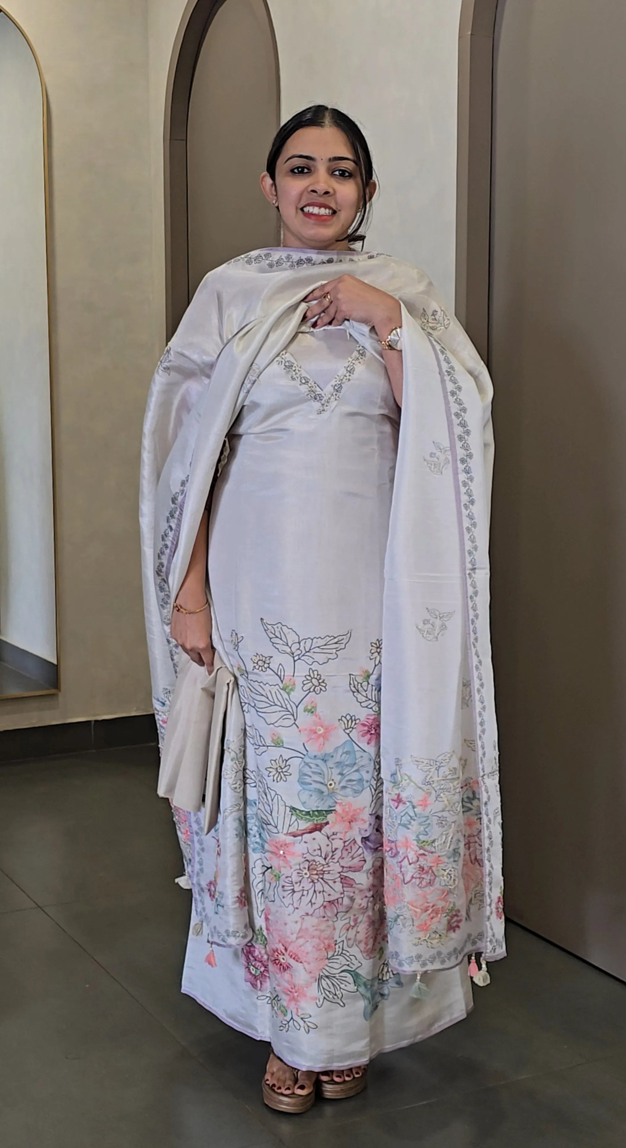 Premium Hand picked Tissue & Mulchanderi Salwarsuit - SC 9371