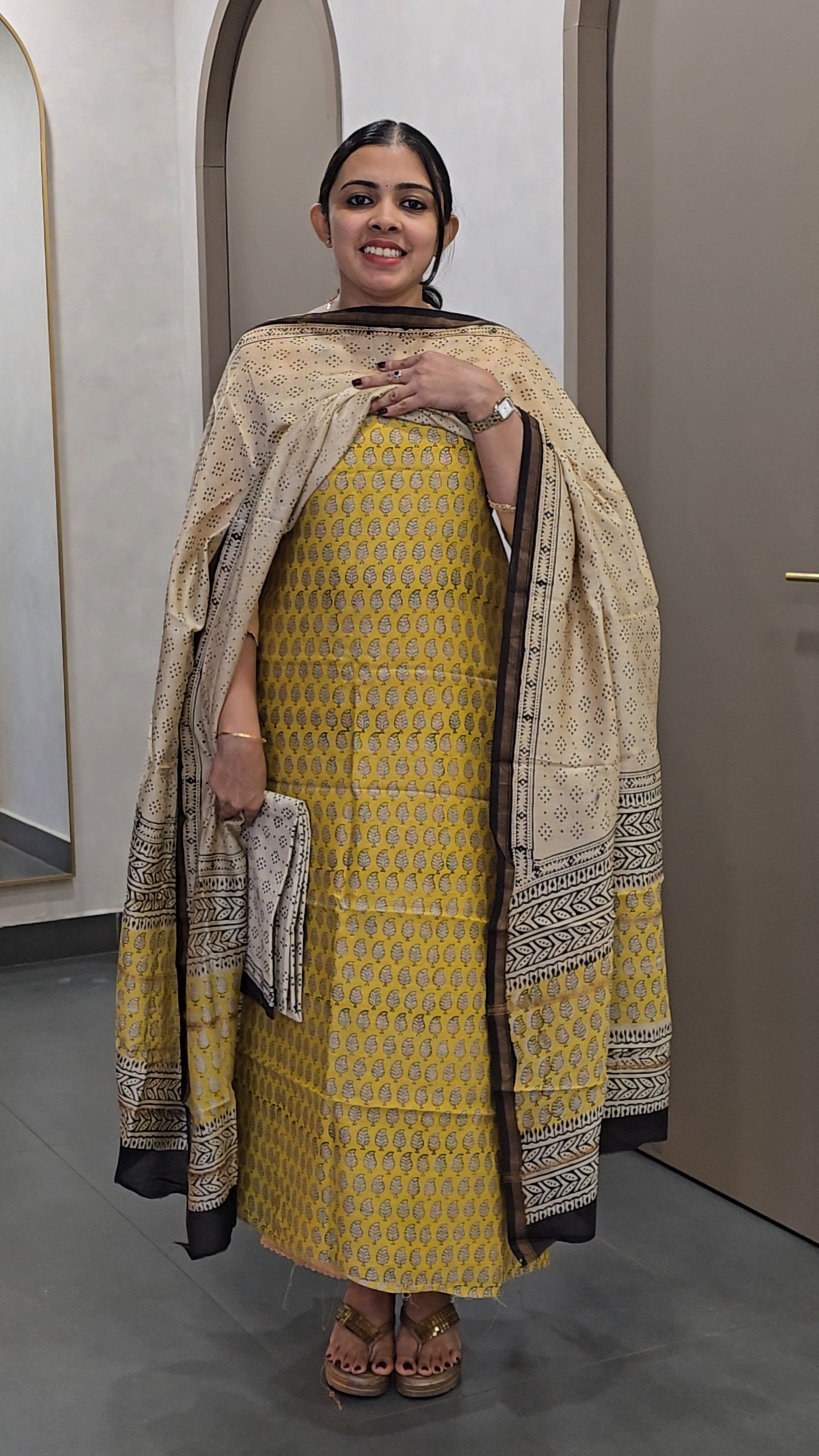 Chanderisilk Salwarsuit - SC 10083