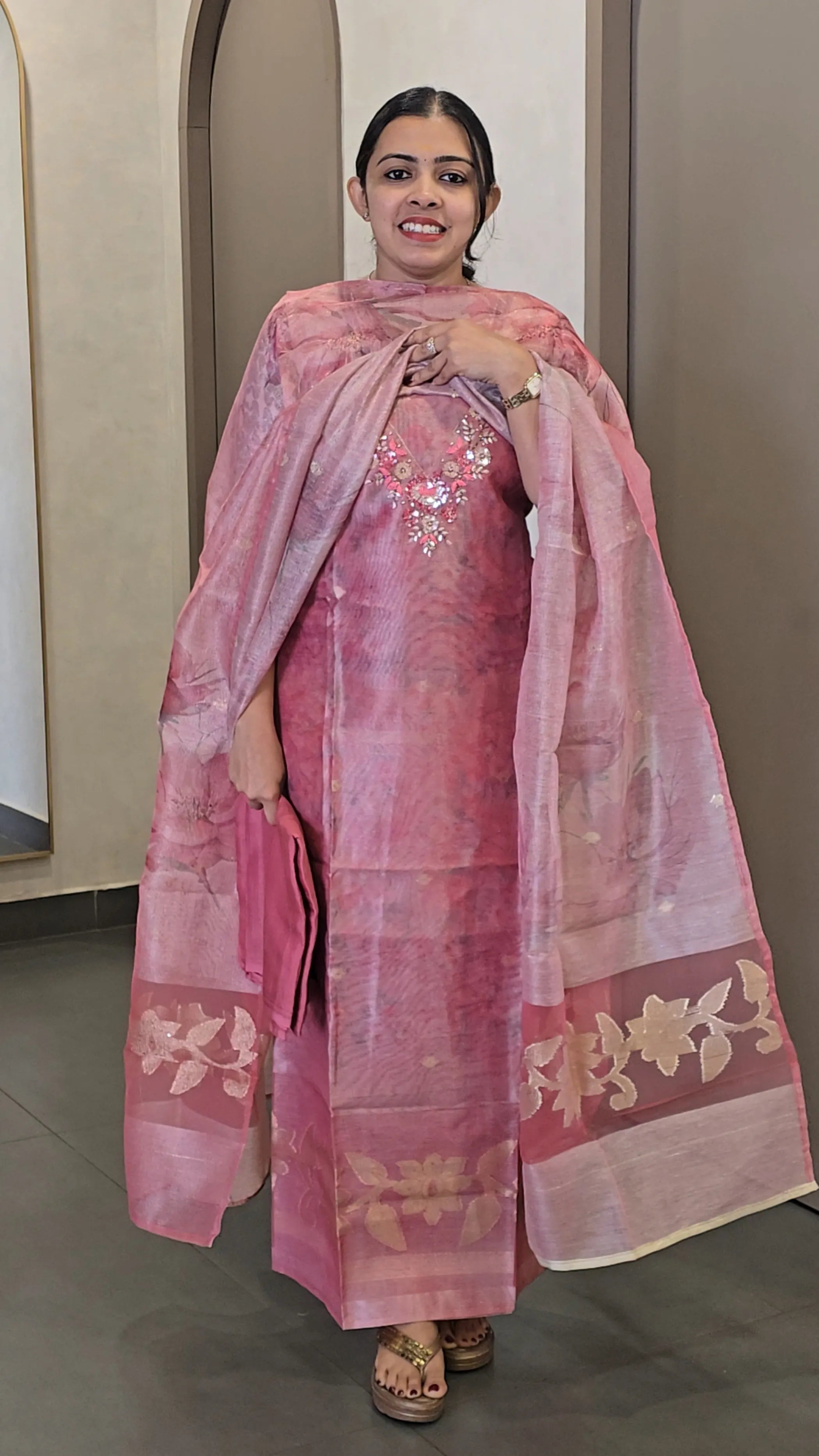 Handpicked Premium Chanderi Linen & Tissue Salwarsuit - SC 10475