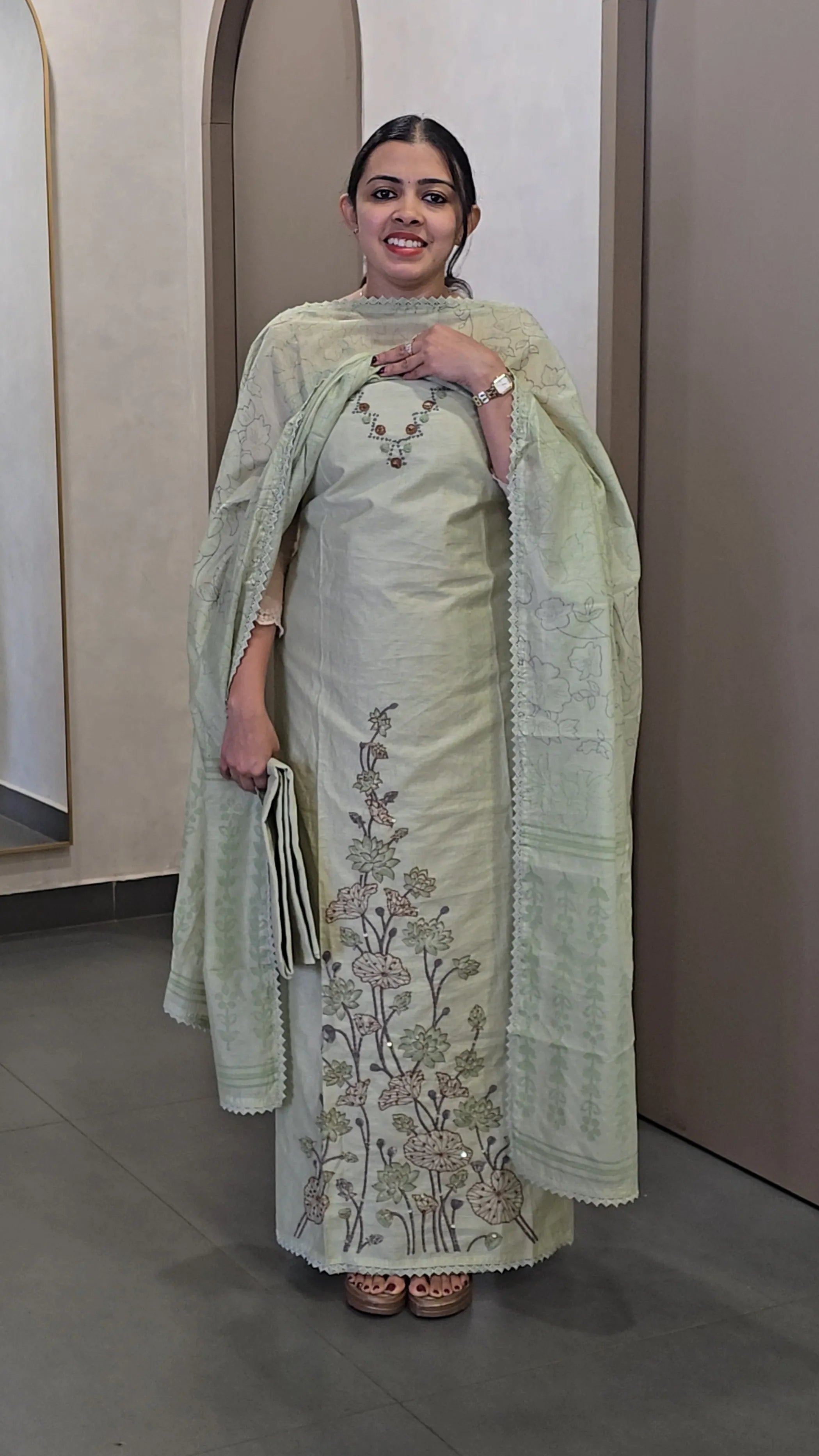 Handpicked Mul Chanderi Salwarsuit - SC 10475