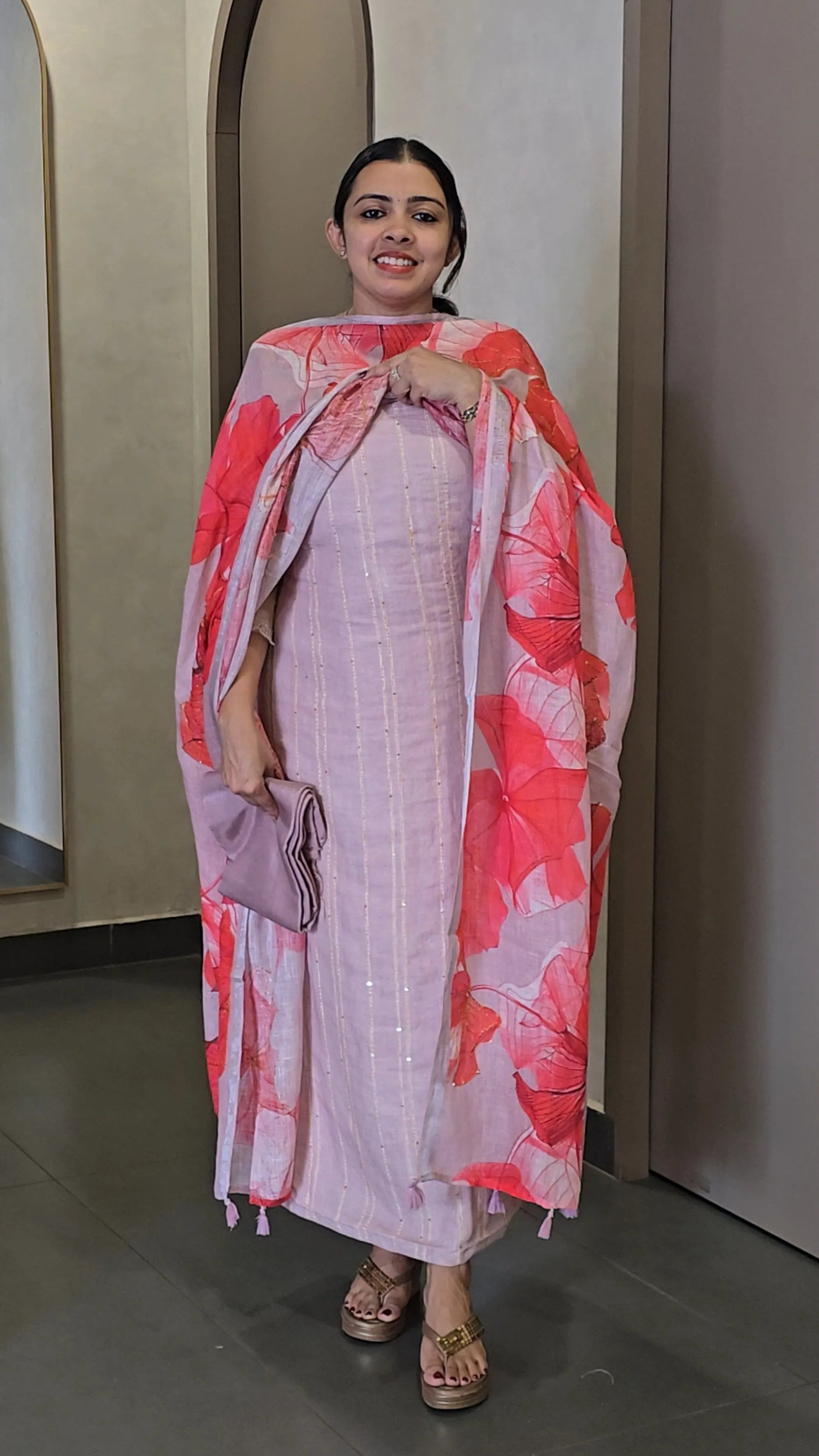 Handpicked Pure Linen Salwarsuit - SC 10245