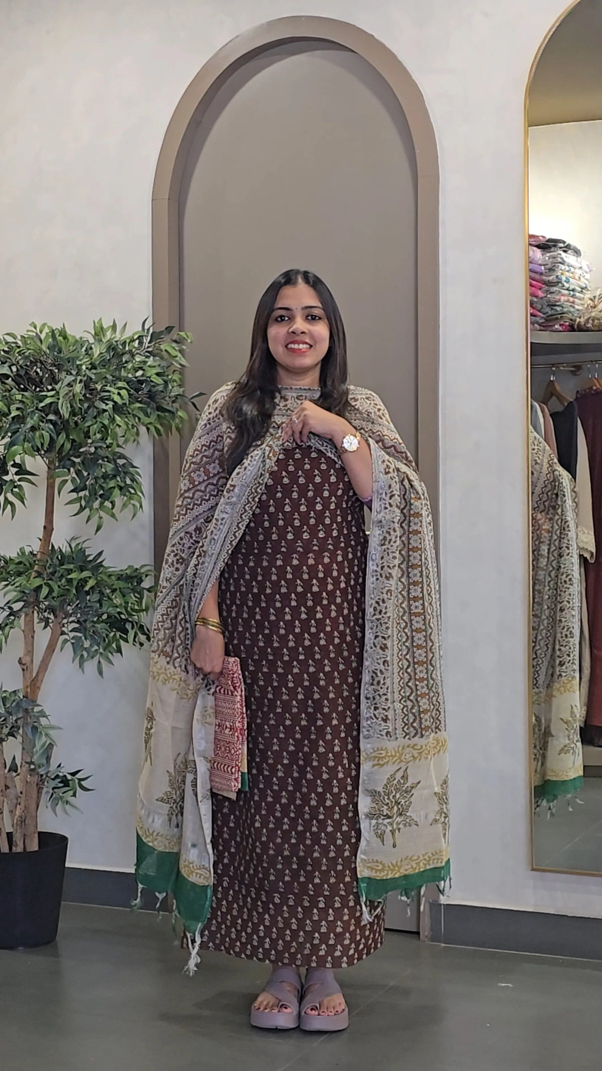 Semi-Linen Salwarsuit - SC 10844