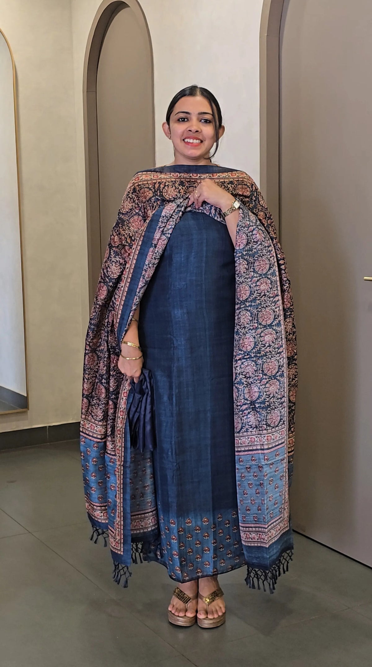 Semi Tussar Salwarsuit - SC 10693