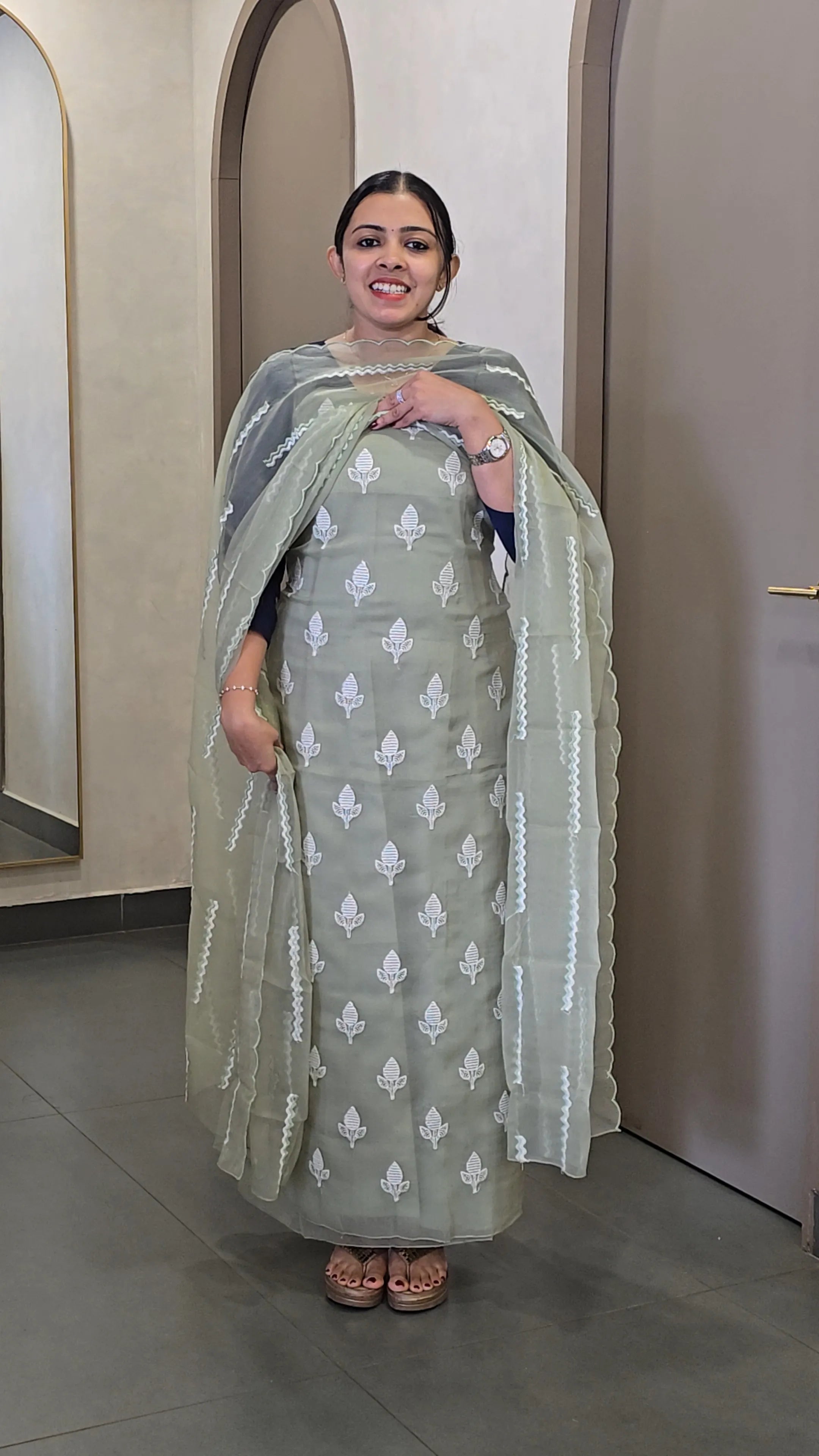 Crepe Silk Salwarsuit - SC 9810