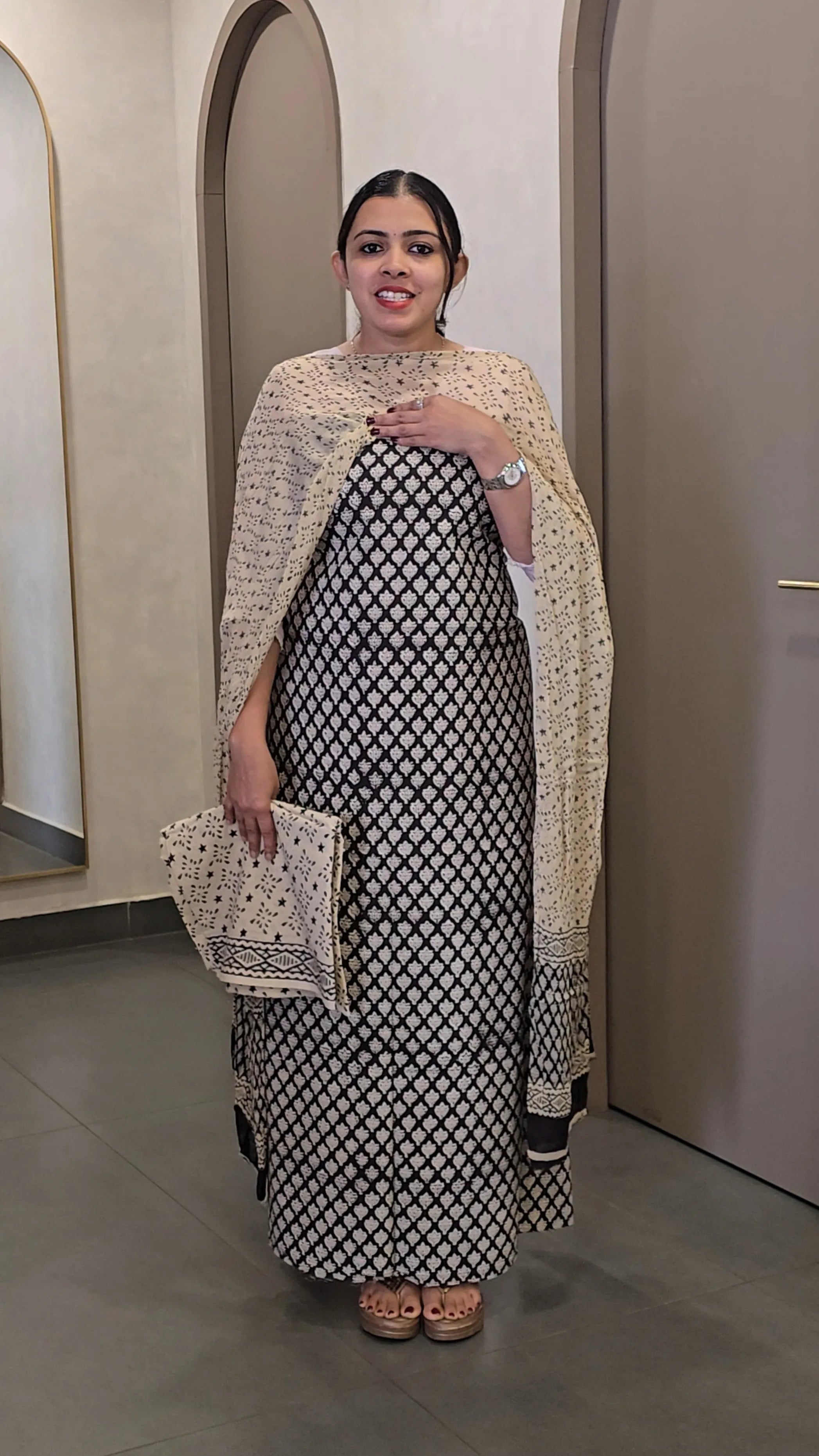 Cotton Salwarsuit with Chiffon Dupatta - SC 10332