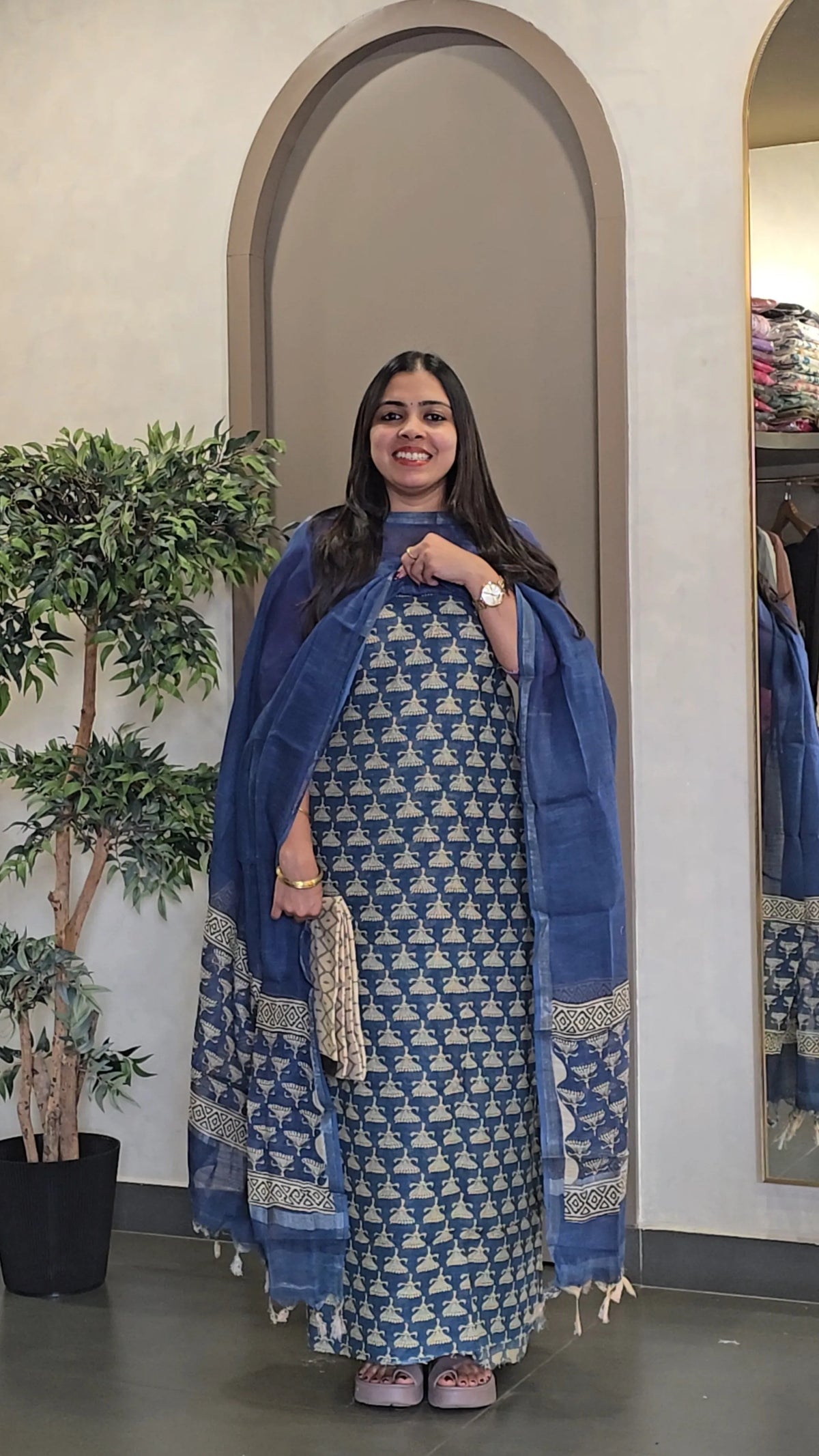 Semi-Linen Salwarsuit - SC 10844