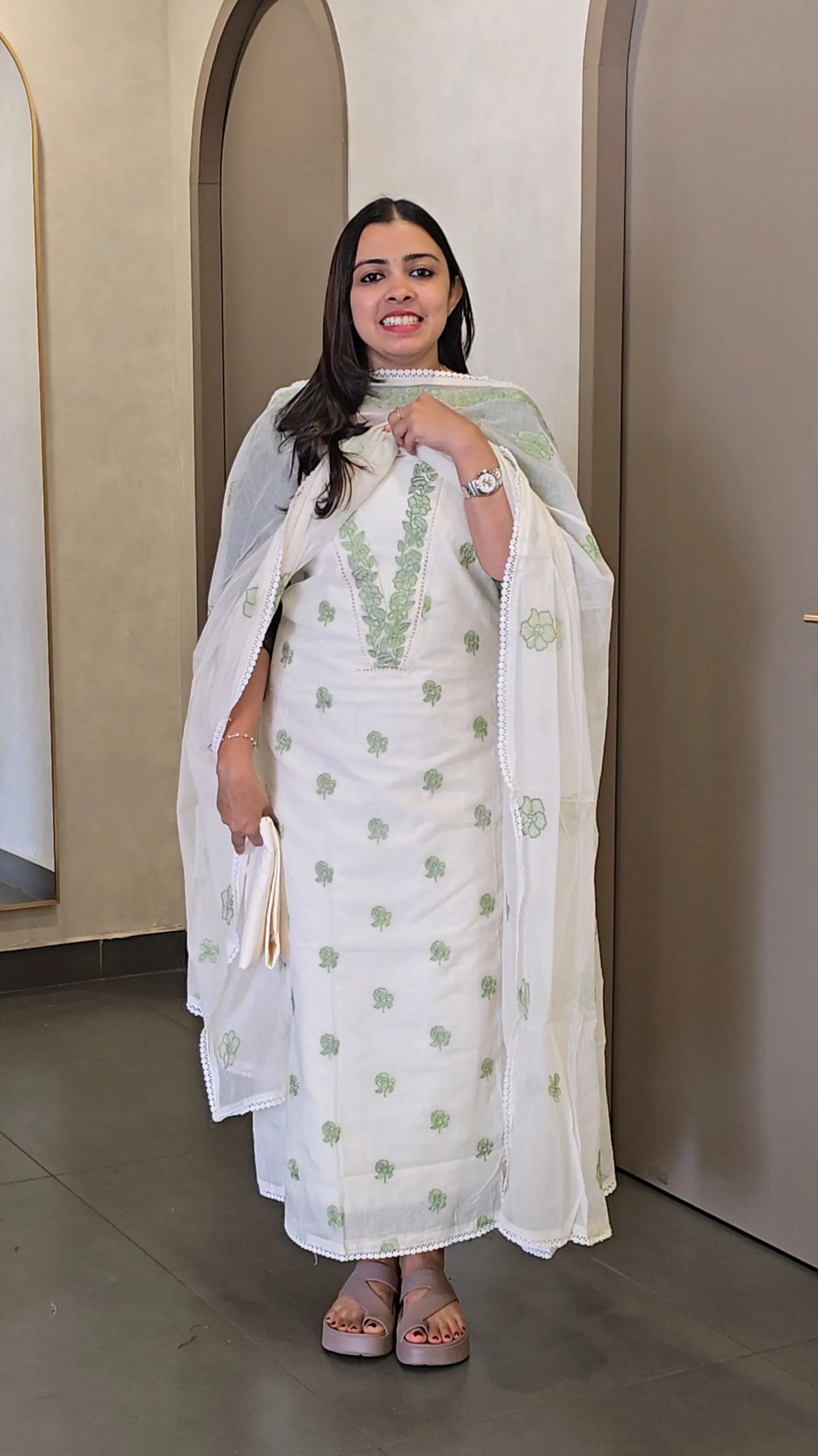 Mulchanderi Salwarsuit - SC 10802