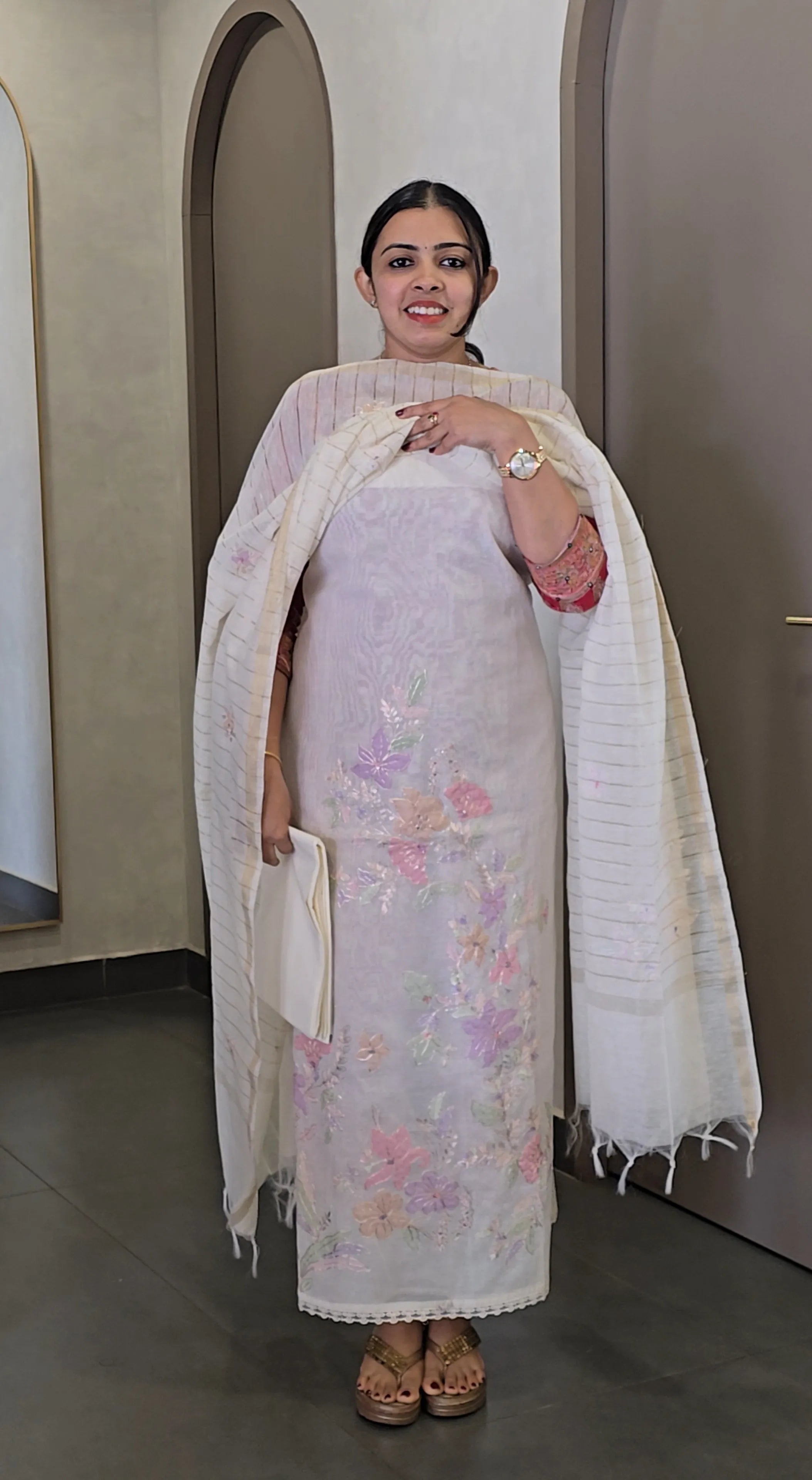 Premium Hand picked Tissue & Mulchanderi Salwarsuit - SC 9371