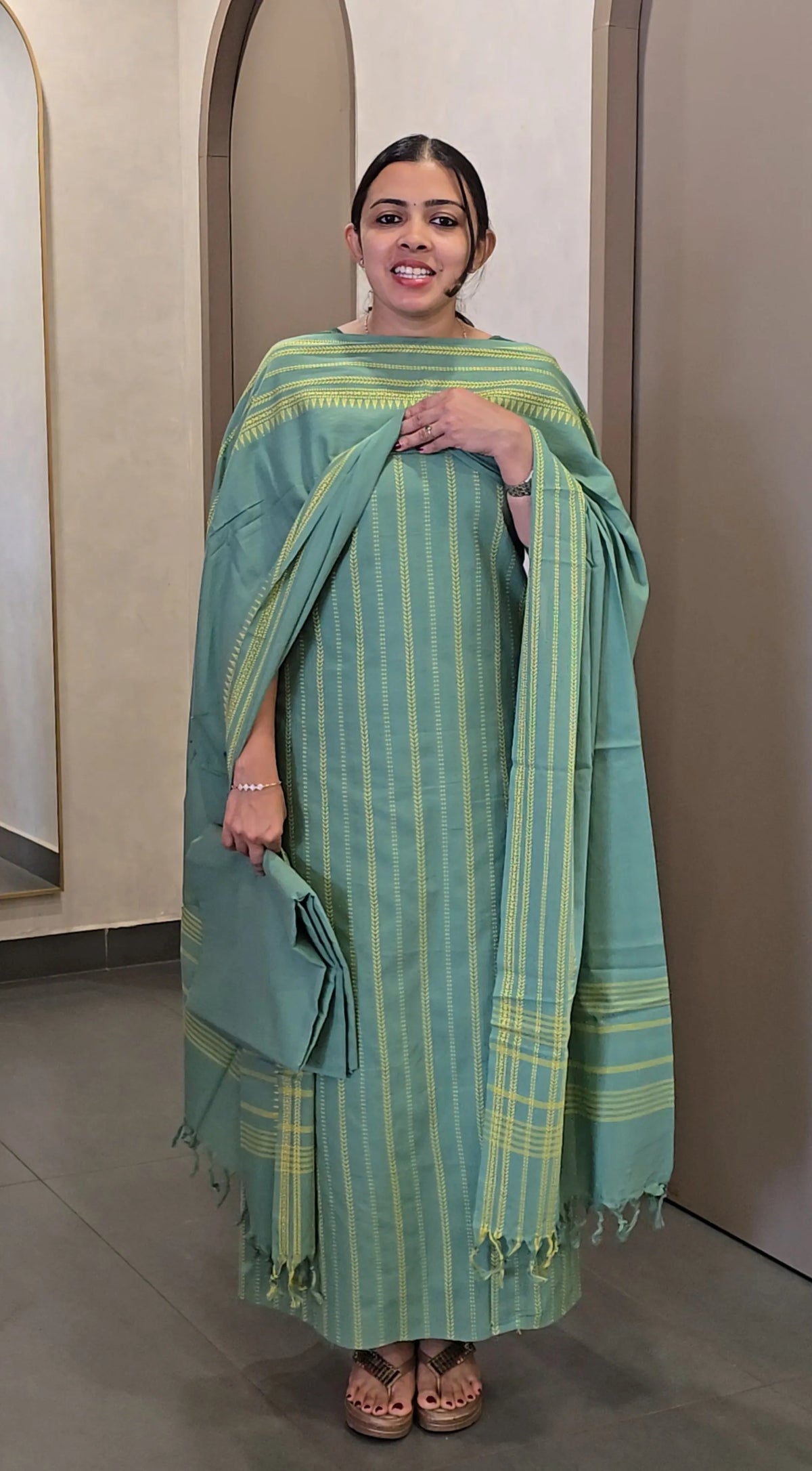 Cotton Salwarsuit - SC 10689