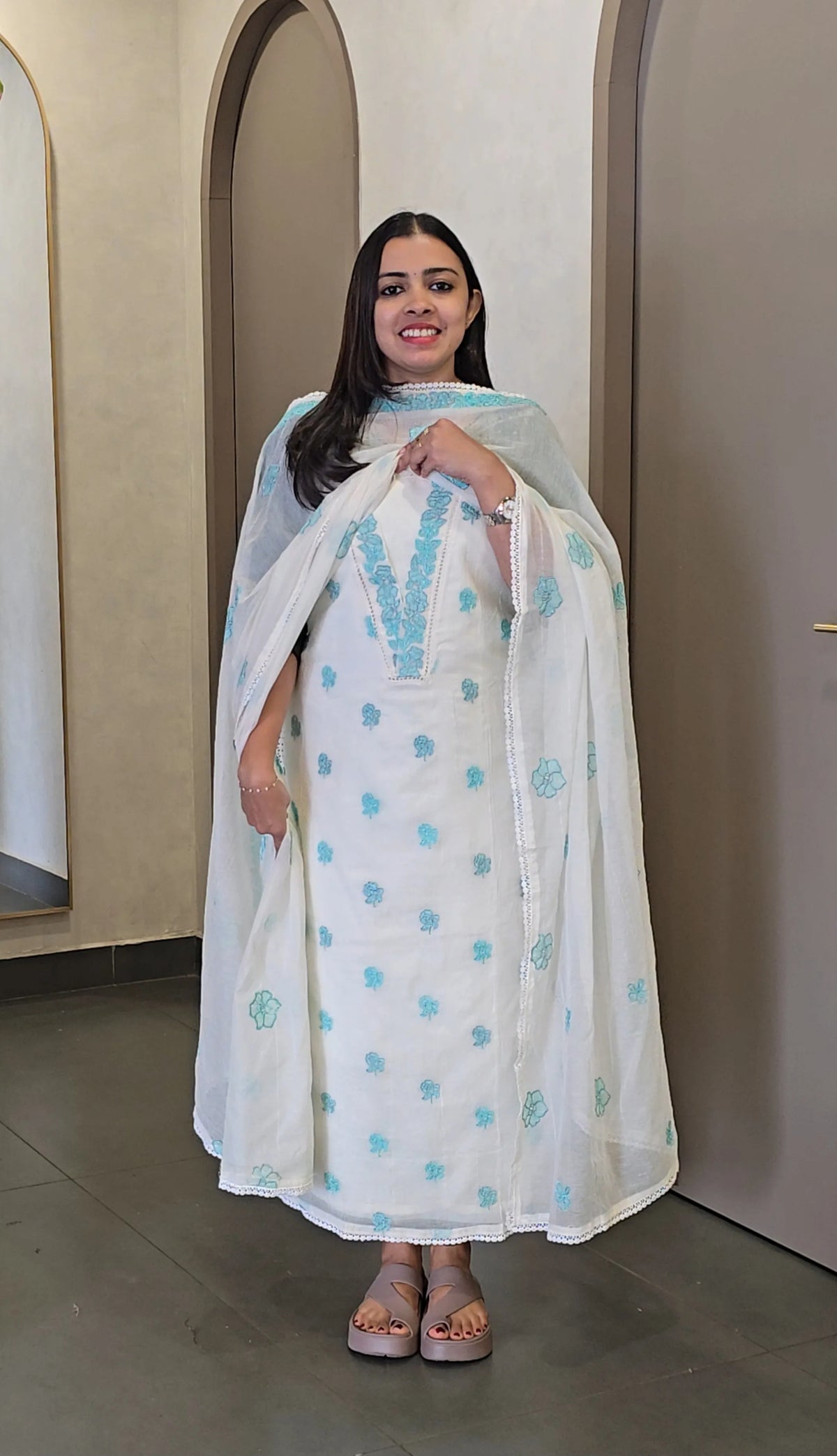 Mulchanderi Salwarsuit - SC 10802