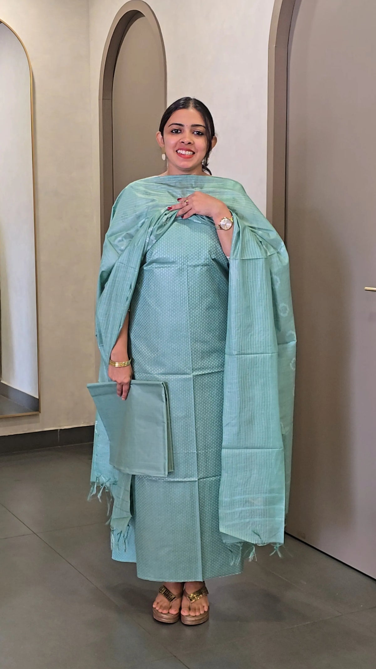 Semi-Tussar Silk Salwarsuit - SC 10664