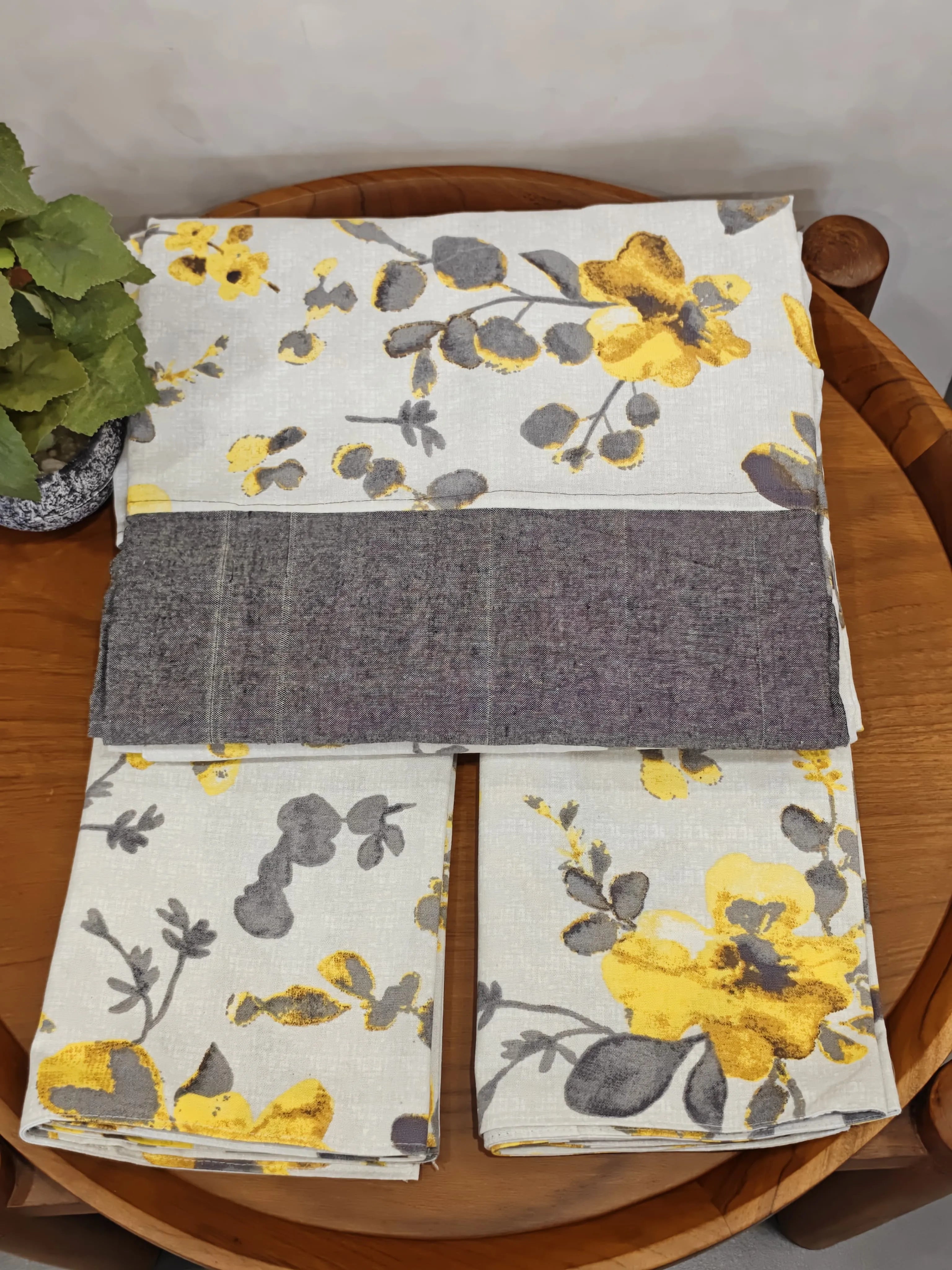 King Size - Cotton Border Bedsheet - SC 10131