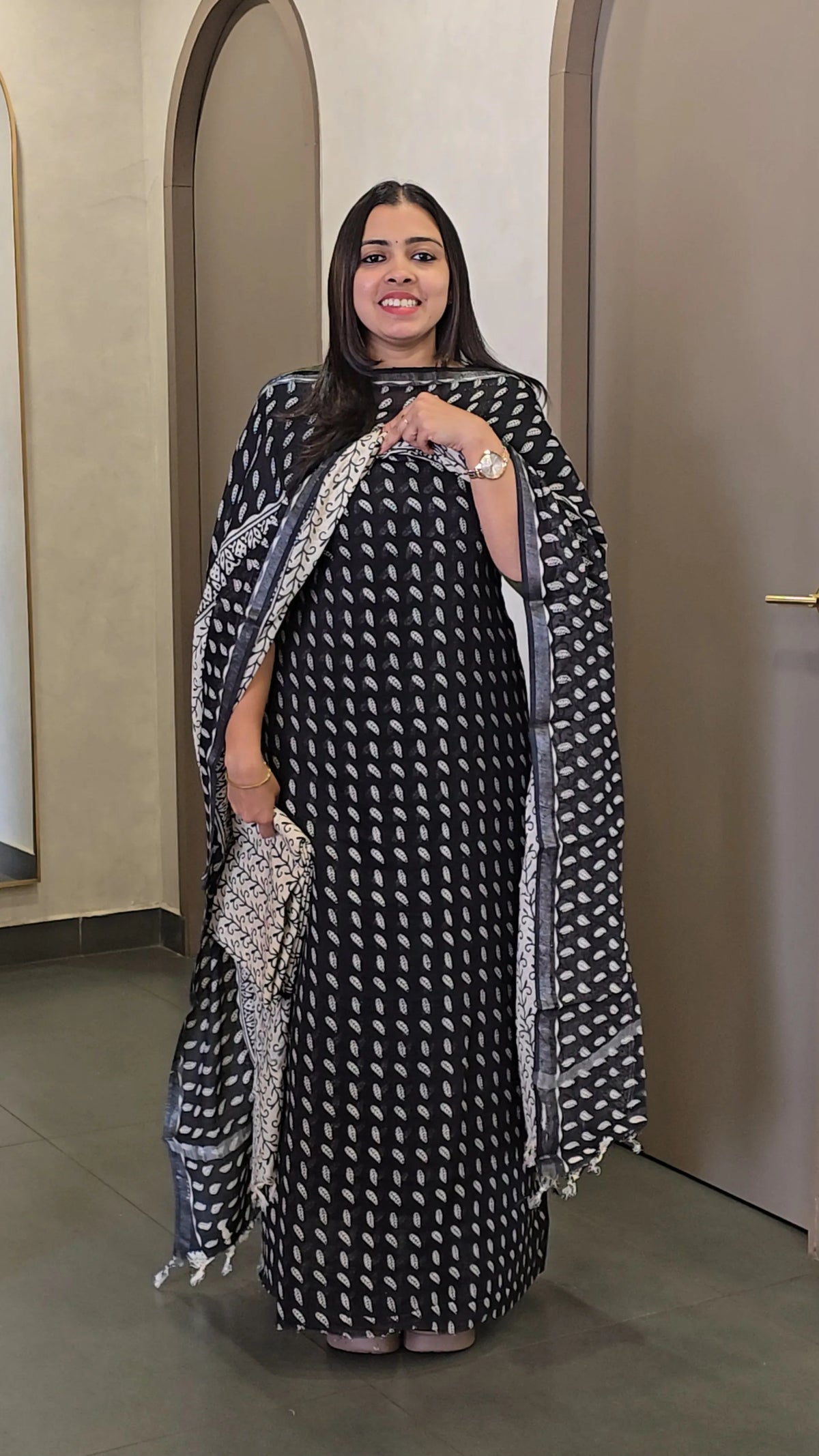 Semi-Linen Salwarsuit - SC 10844