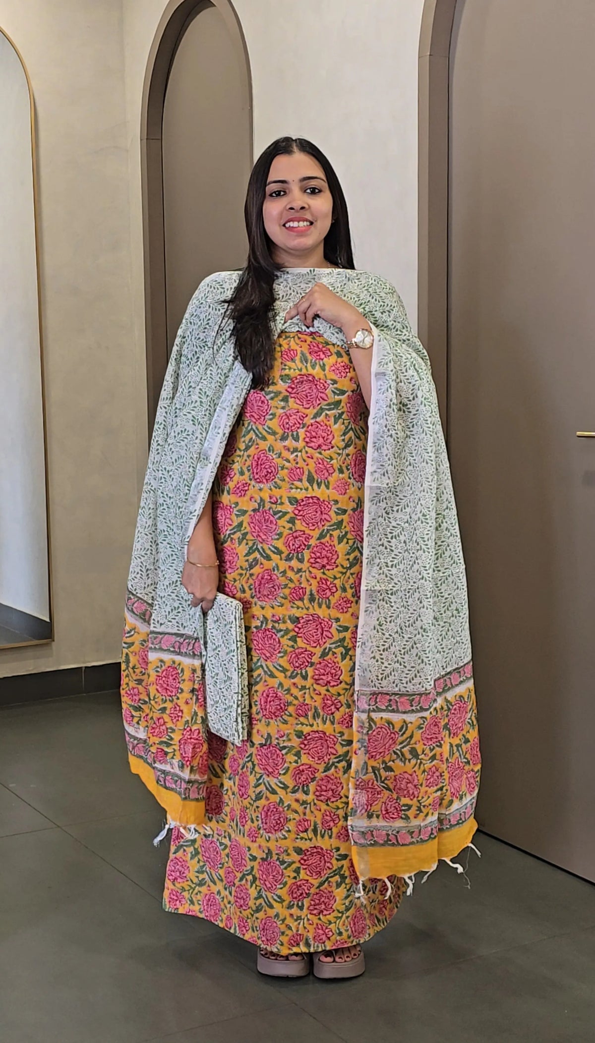 Semi-Linen Salwarsuit - SC 10844