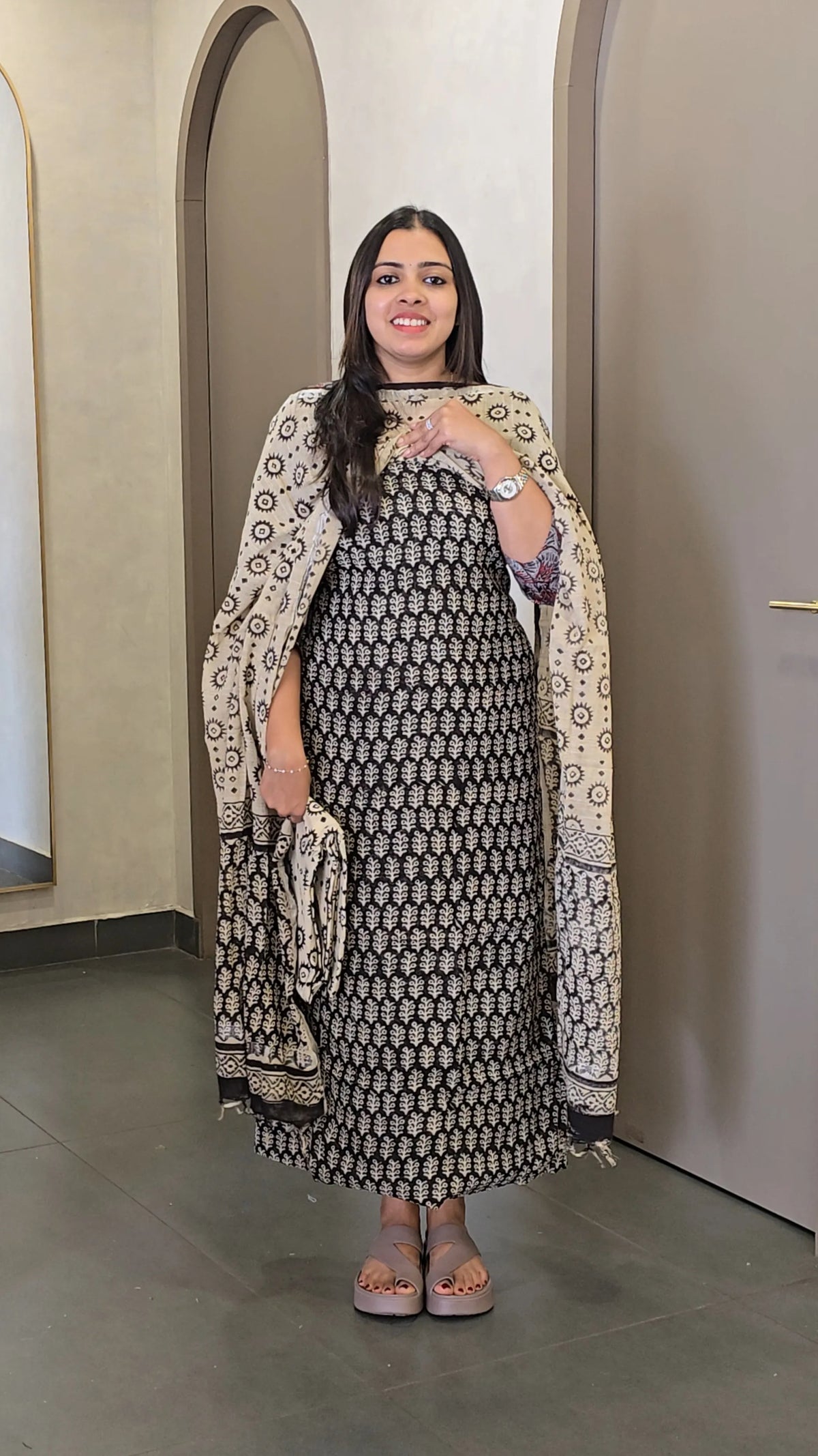 Semi-Linen Salwarsuit - SC 10727
