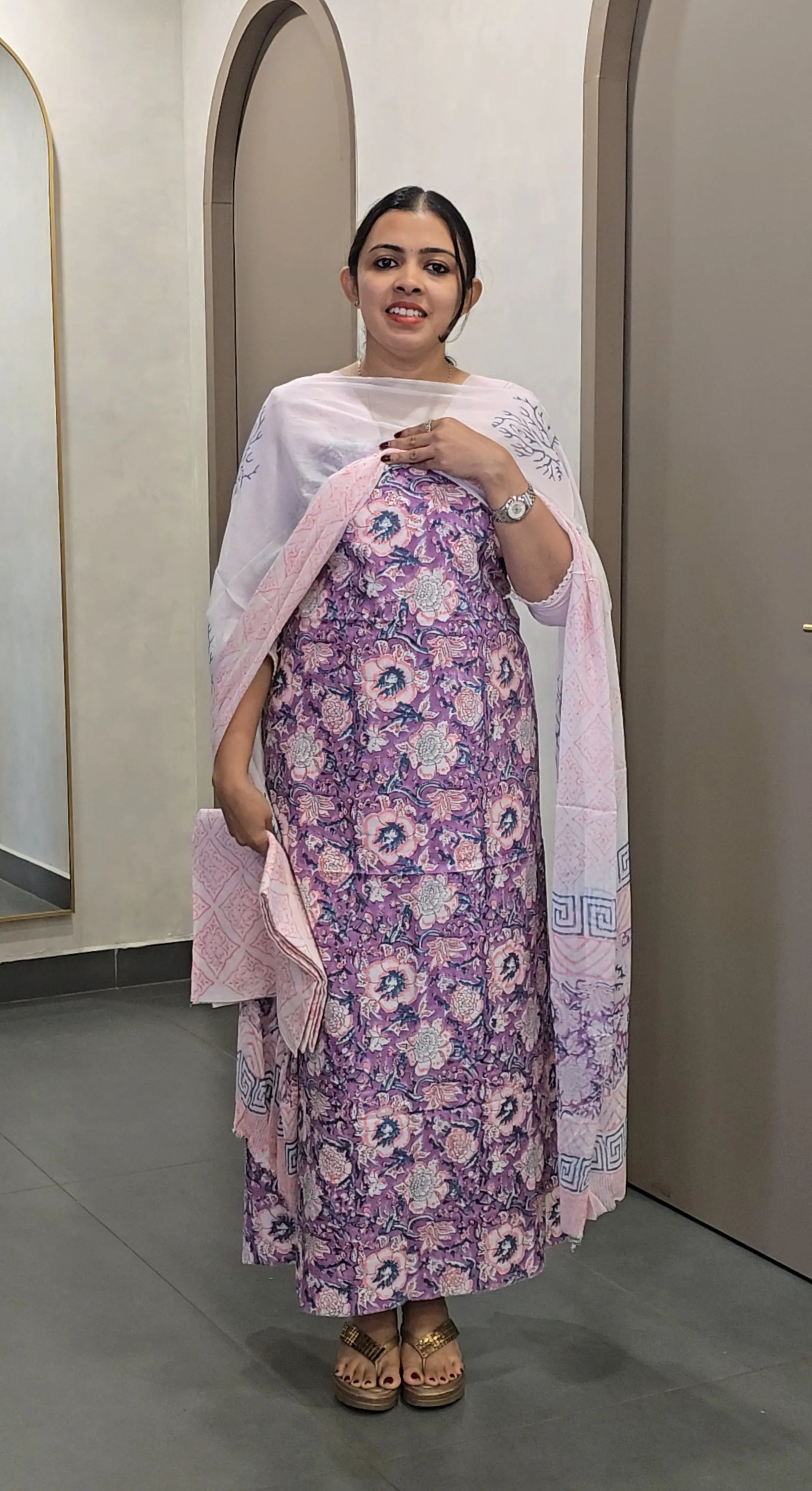 Cotton Salwarsuit with Chiffon Dupatta - SC 10332