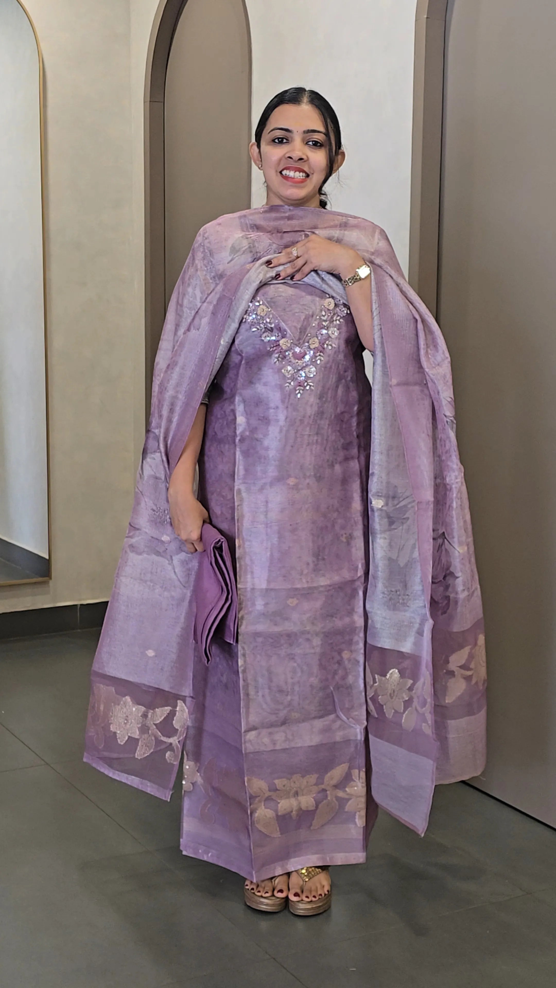 Handpicked Premium Chanderi Linen & Tissue Salwarsuit - SC 10475