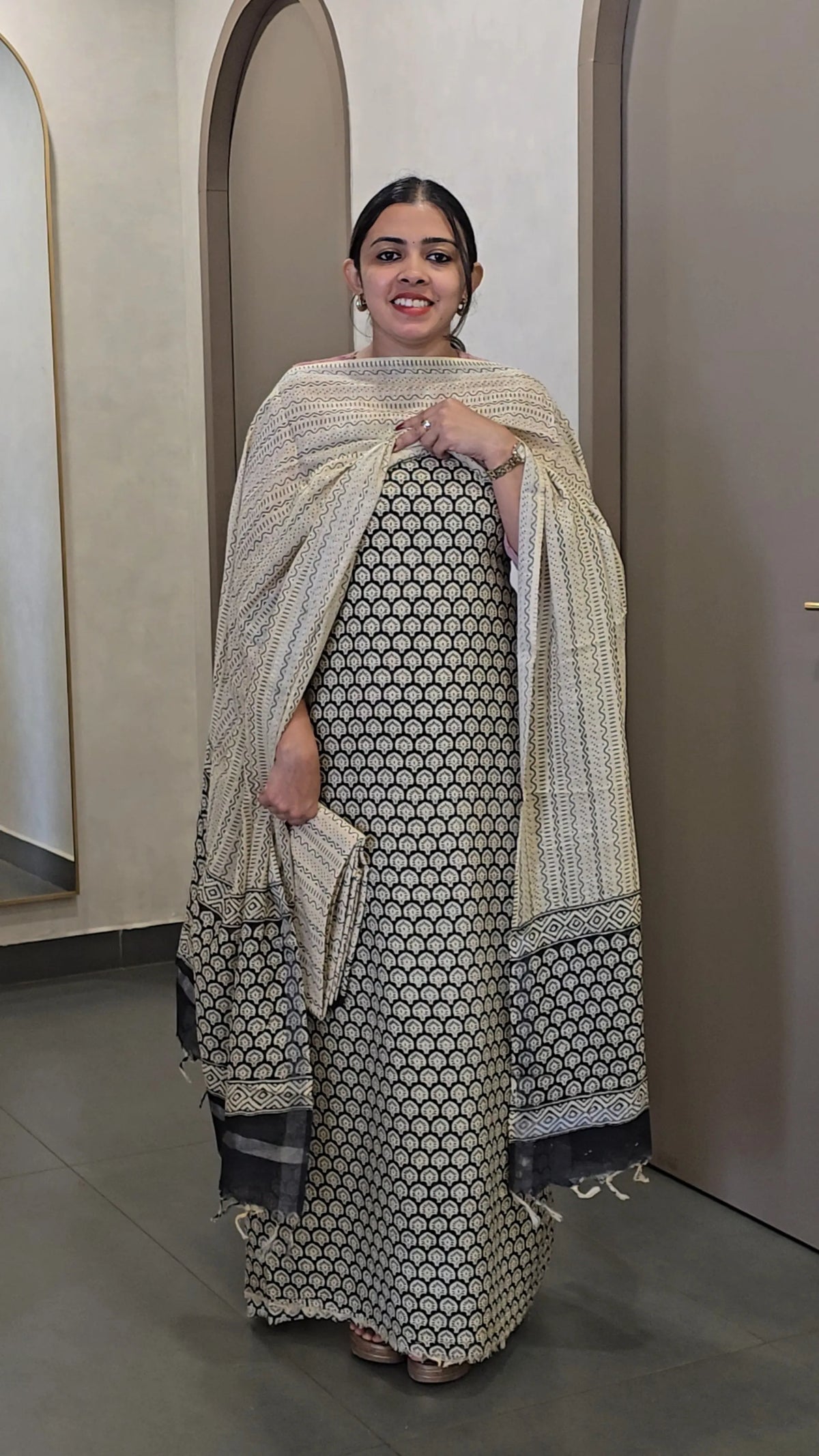 Semi-Linen Salwarsuit - SC 10727
