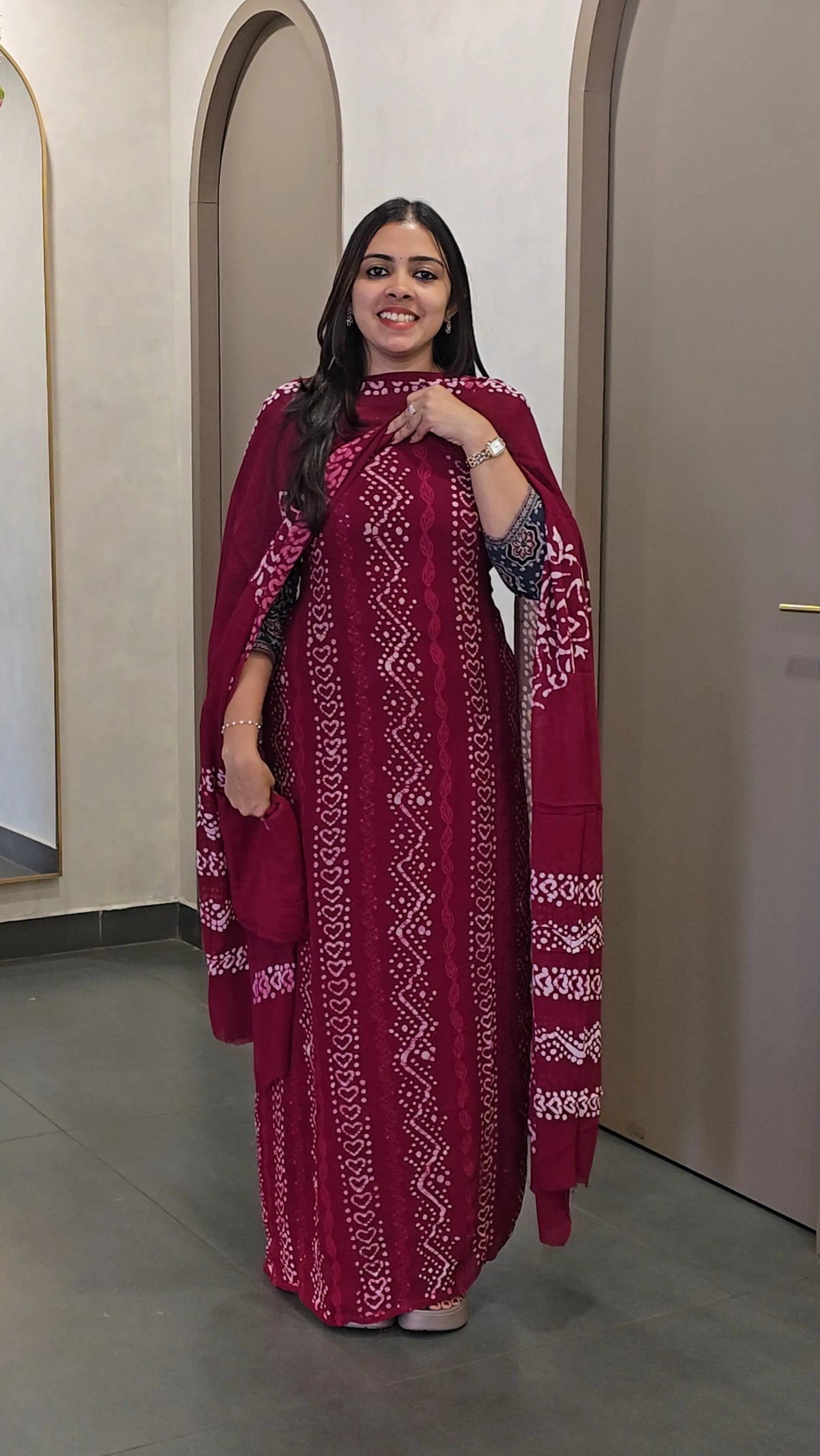Georgette Salwarsuit with Batik Print - SC 10803
