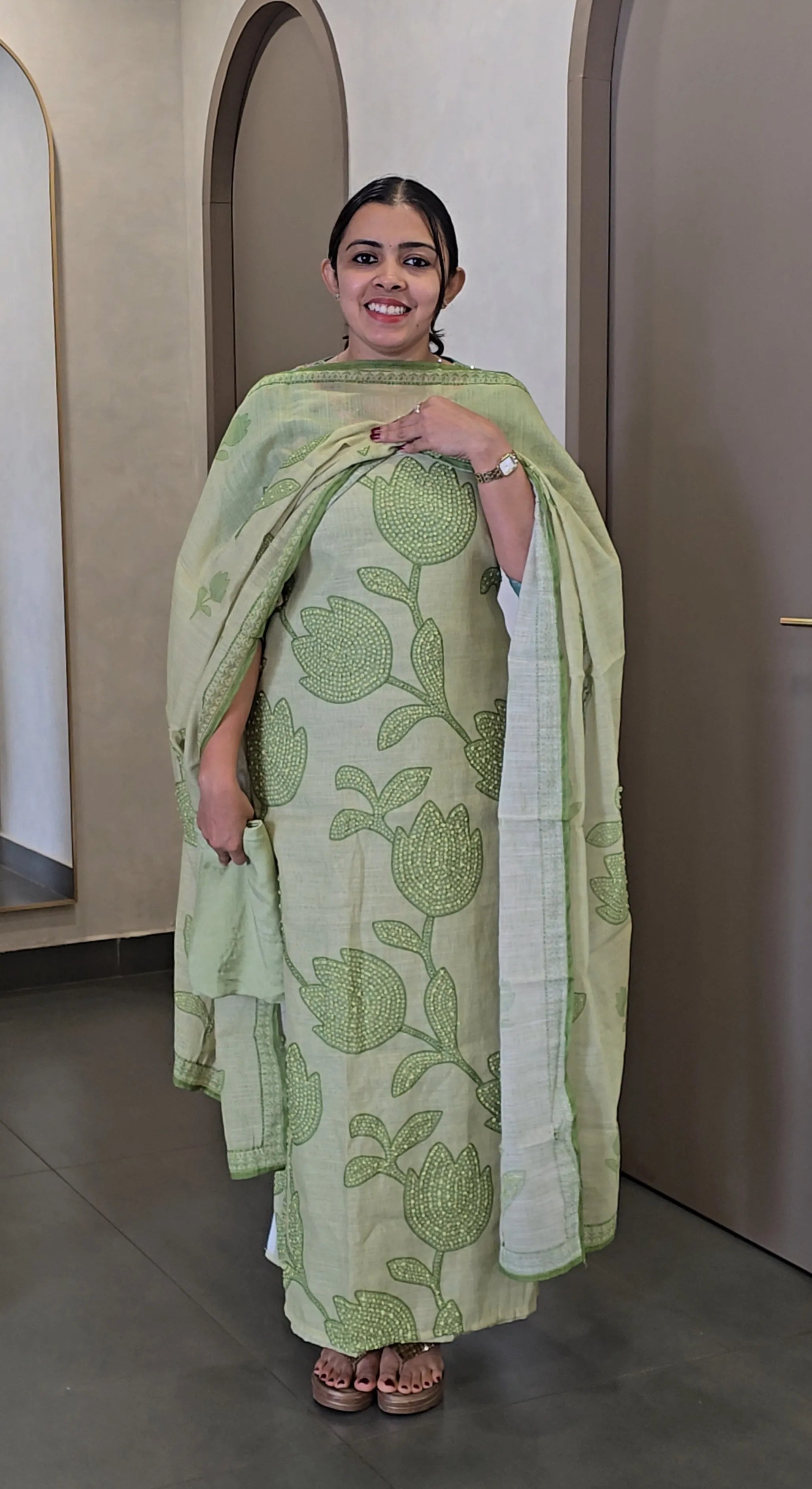 Premium Chanderi Linen Salwarsuit - SC 10475