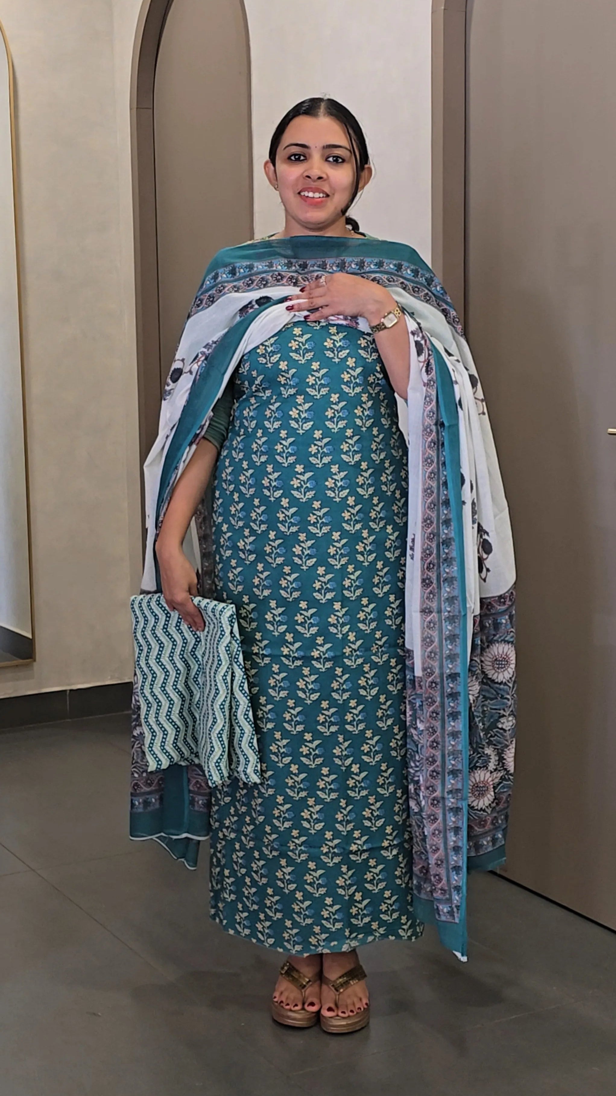 Cotton Salwarsuit - SC 10135