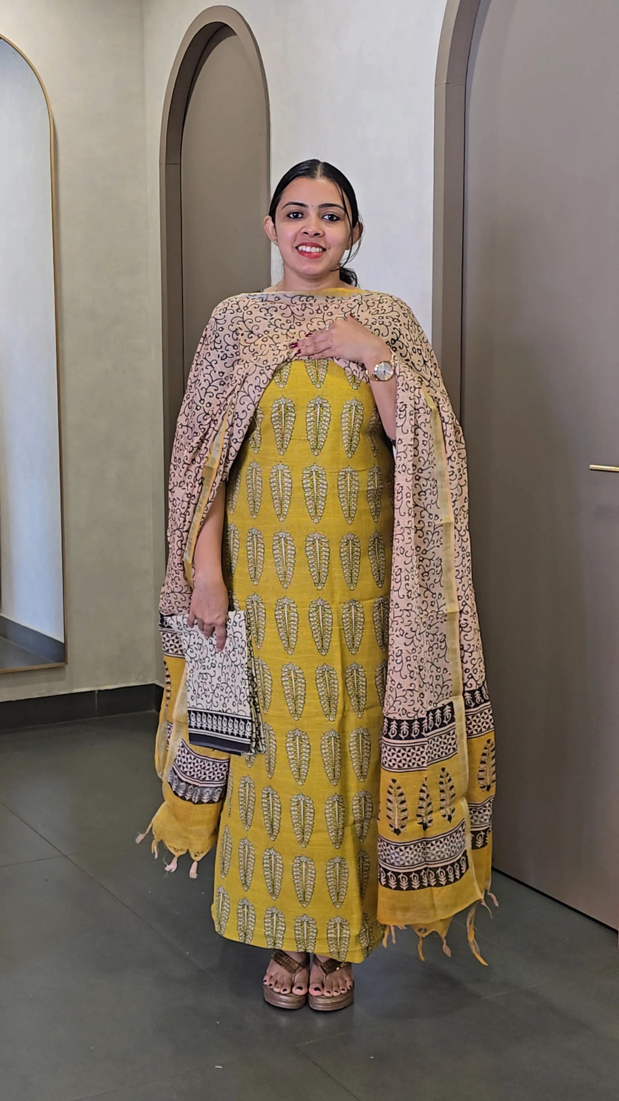 Semi - Linen Salwarsuit- SC 10326
