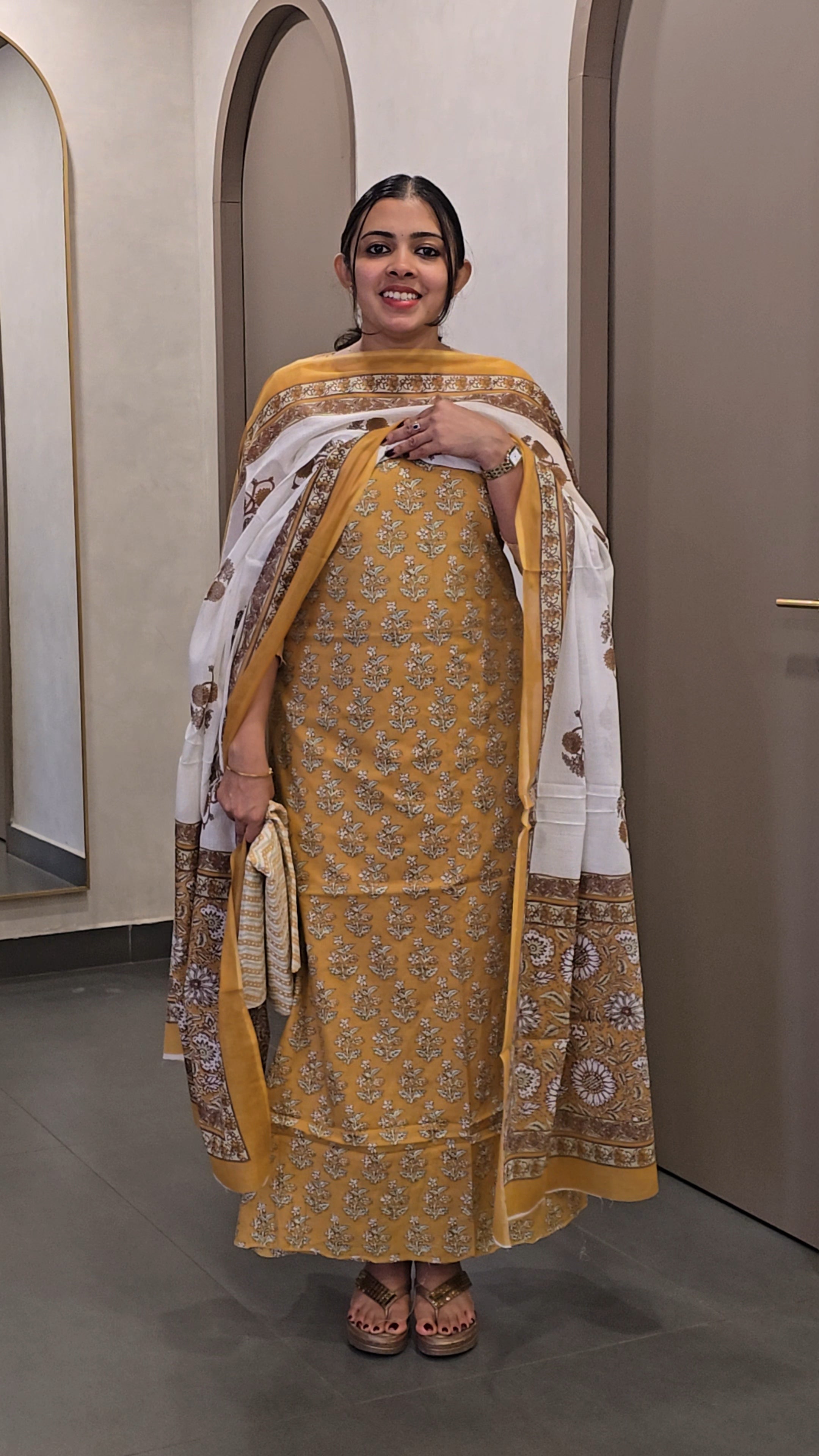 Cotton Salwarsuit - SC 10117